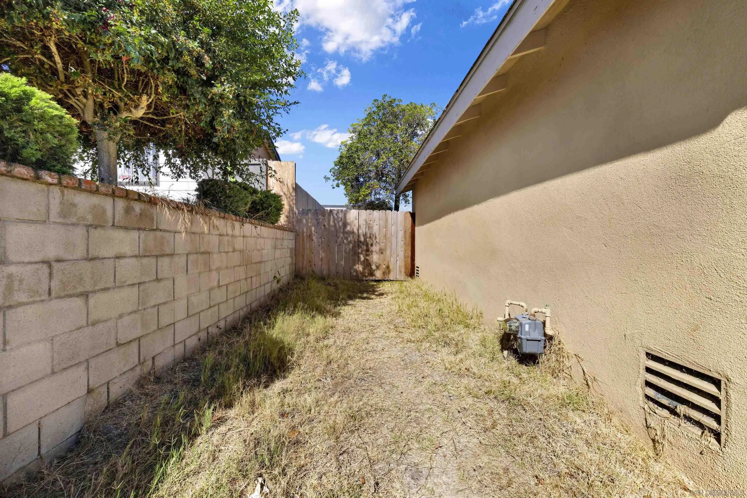 https://cdn.realtyfeed.com/cdn/127/260021795/99d05678983cccb40fbf5e4833e2b31f.webp