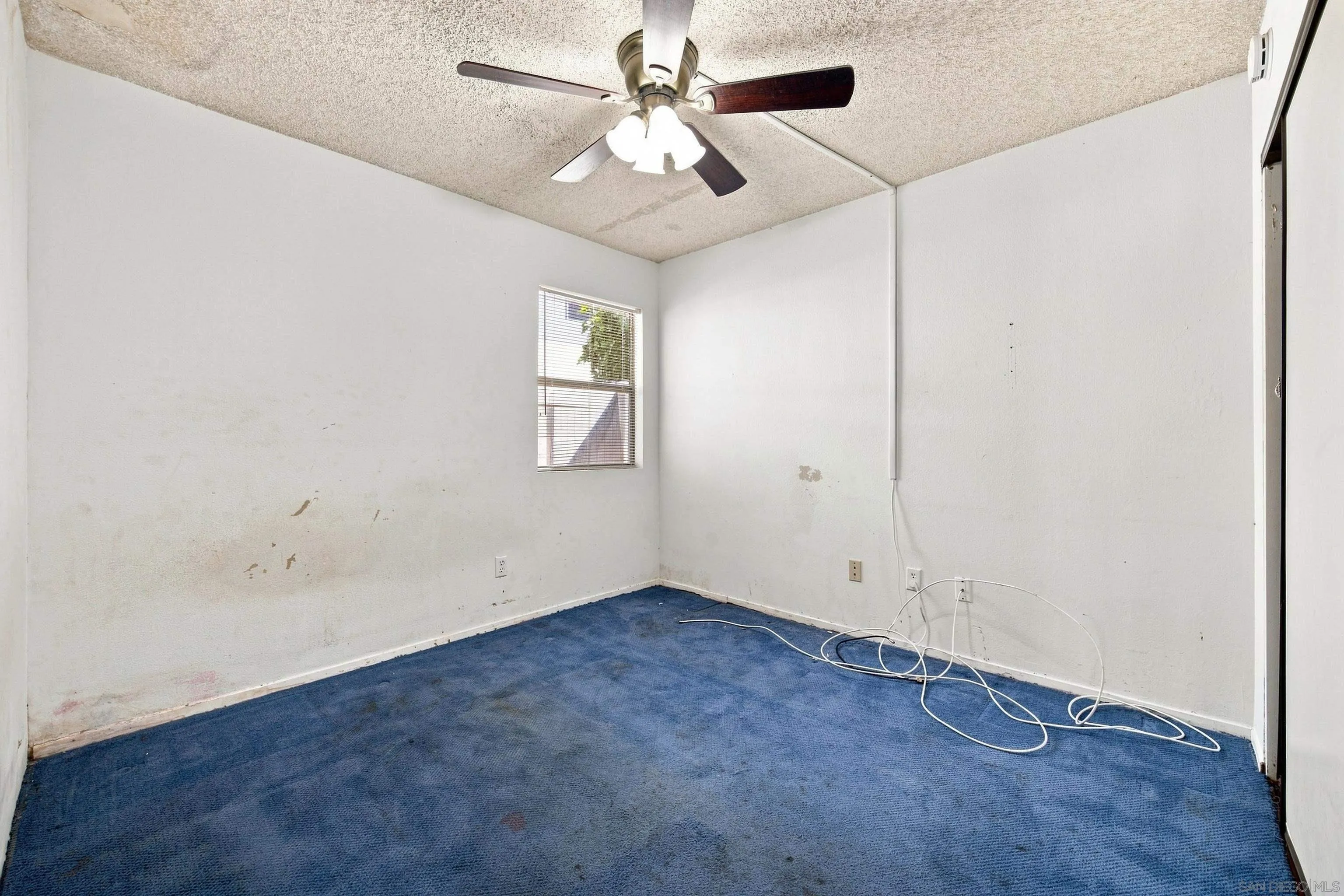 https://cdn.realtyfeed.com/cdn/127/260021795/9d291b684804d1963d227174ff33961e.webp