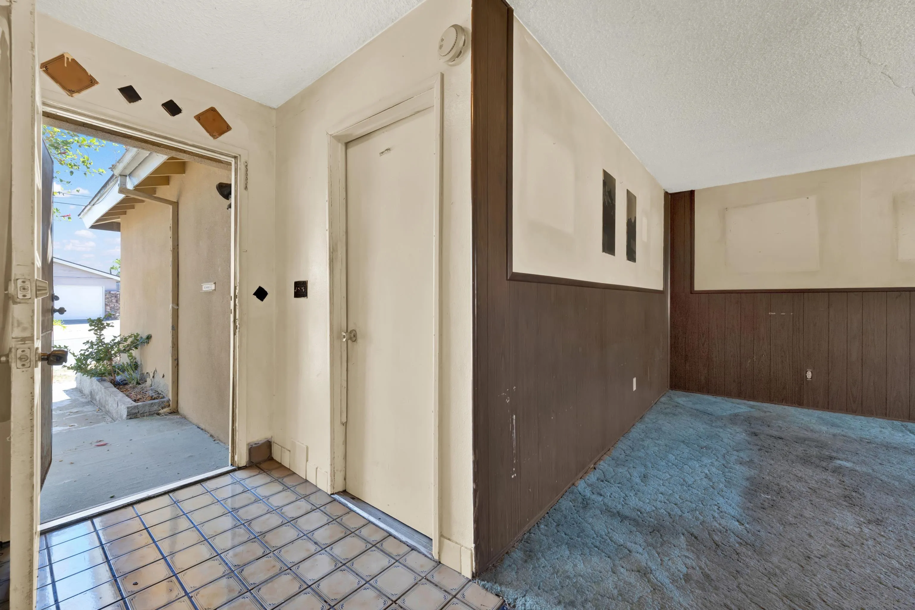 https://cdn.realtyfeed.com/cdn/127/260021795/dbb217464e4e626bc3aa84ed6c873ce8.webp