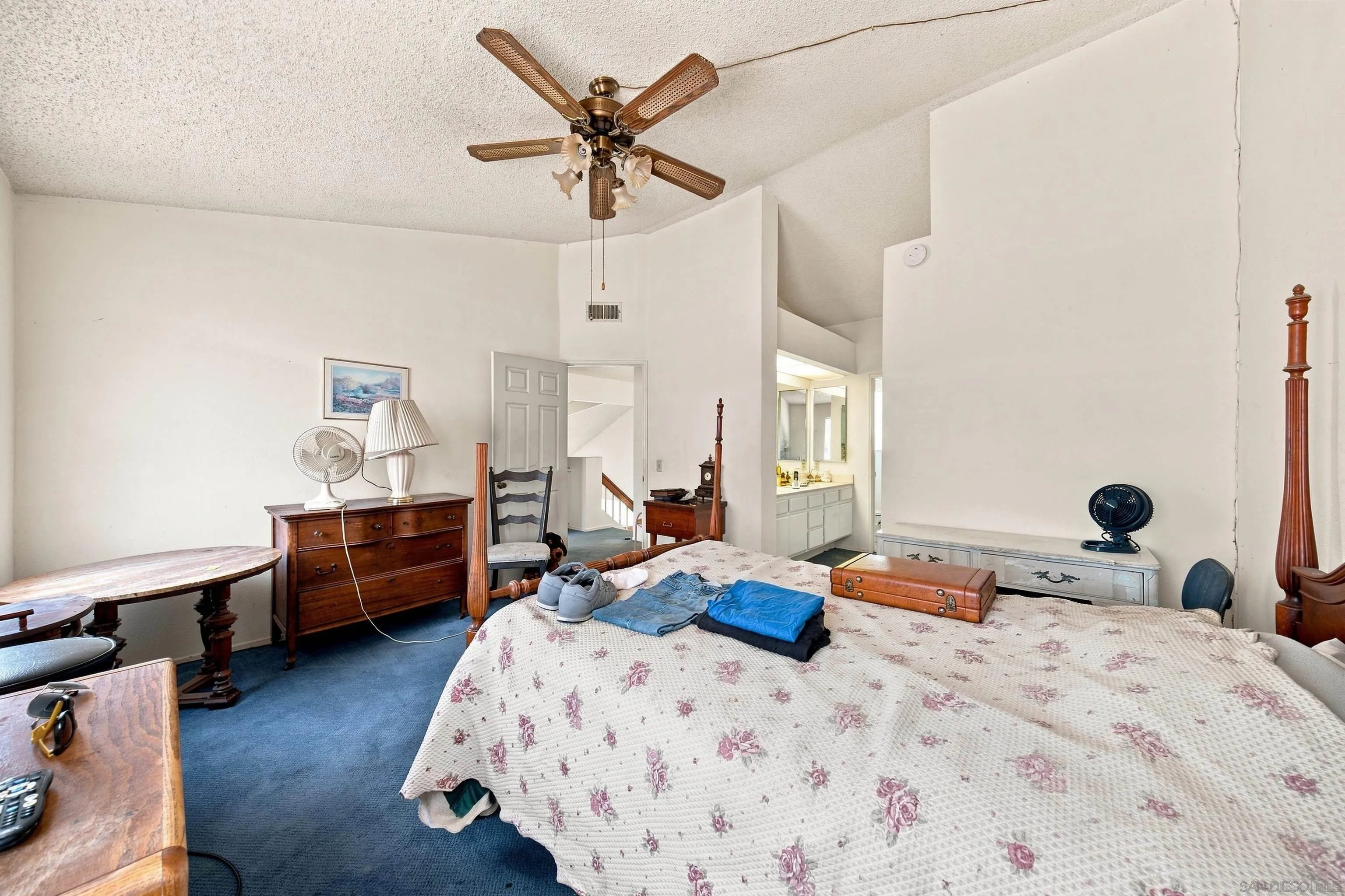 https://cdn.realtyfeed.com/cdn/127/260021795/e96b0c520986fe79eb1bc0c52307c4ef.webp