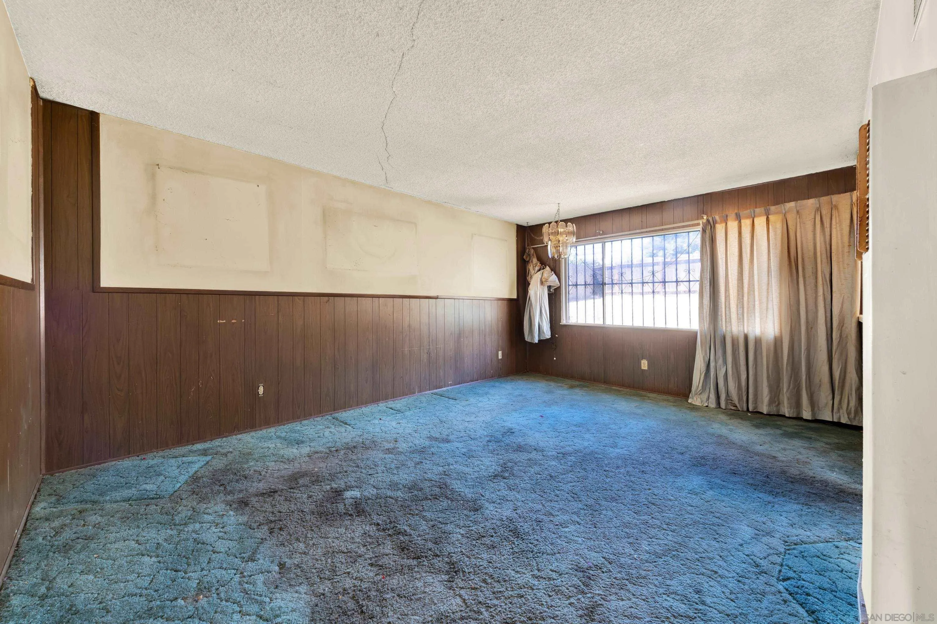 https://cdn.realtyfeed.com/cdn/127/260021795/f28c14b33dee4fdf2c948b23caf68d37.webp