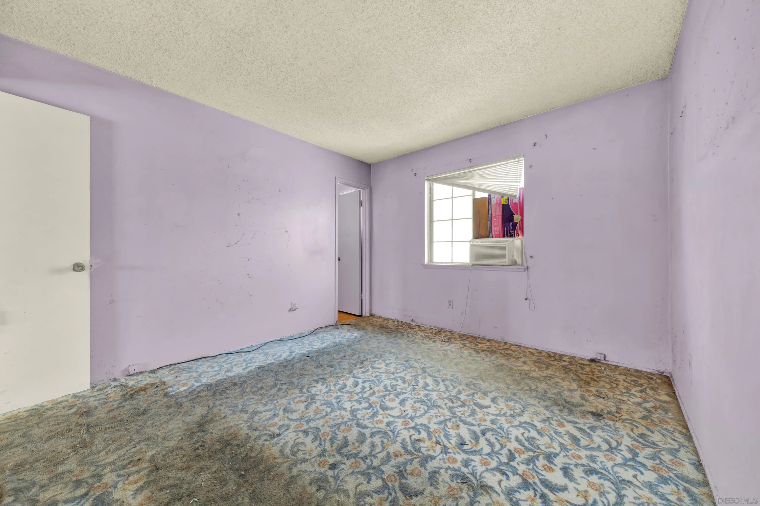 https://cdn.realtyfeed.com/cdn/127/260021795/f5b036becca7eda927ff03f03df1be09.webp