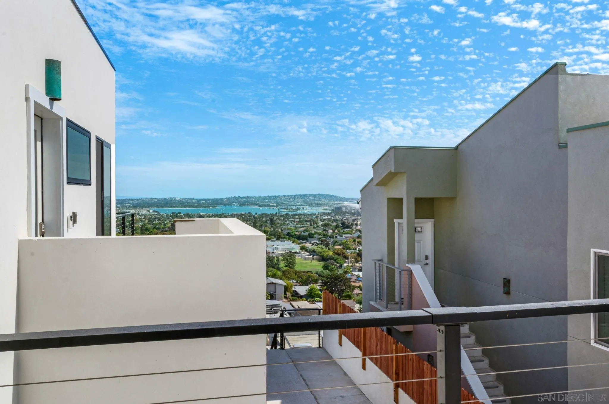 https://cdn.realtyfeed.com/cdn/127/260021798/0934e52be7d585770317ed77d69d09df.webp