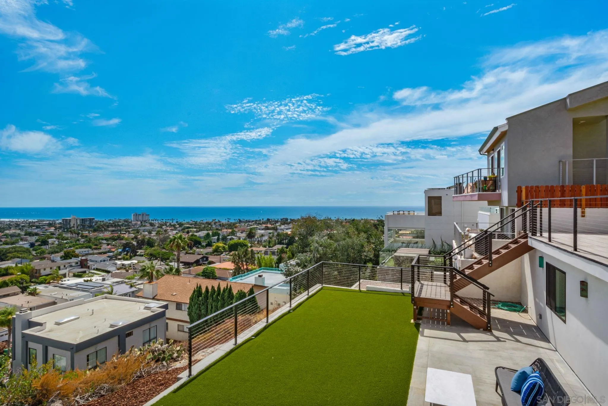 https://cdn.realtyfeed.com/cdn/127/260021798/1ff83ae70411d52086cc43e038c0cc44.webp