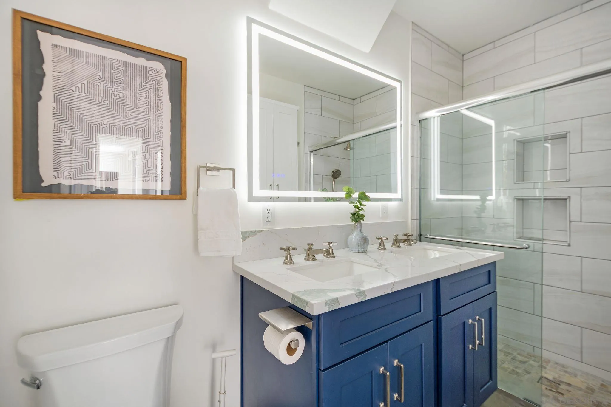 https://cdn.realtyfeed.com/cdn/127/260021798/8601fd72e2729bc2076aafaaef50b310.webp