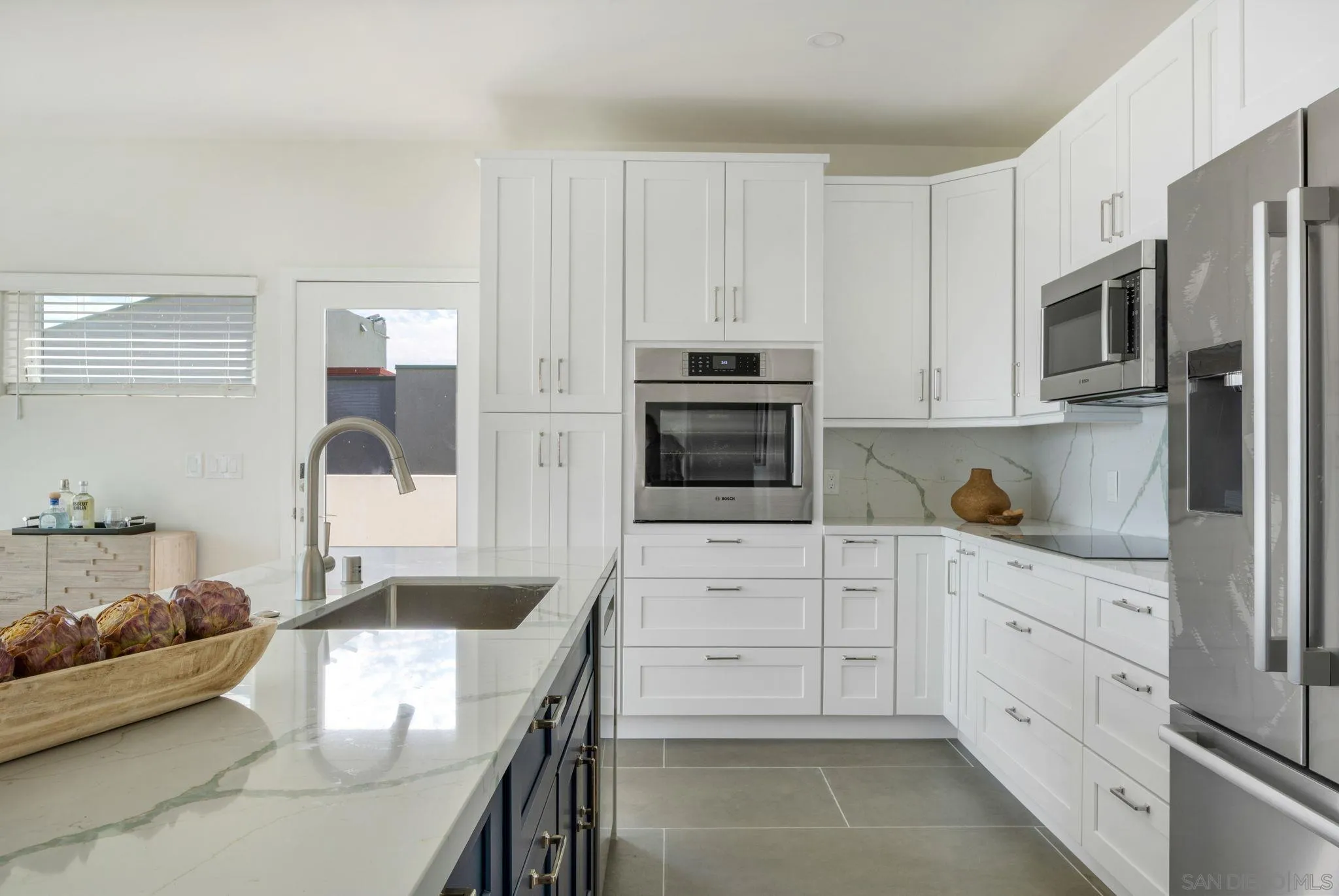 https://cdn.realtyfeed.com/cdn/127/260021798/e2dc9897f784b7d5578b003a072c6d4e.webp