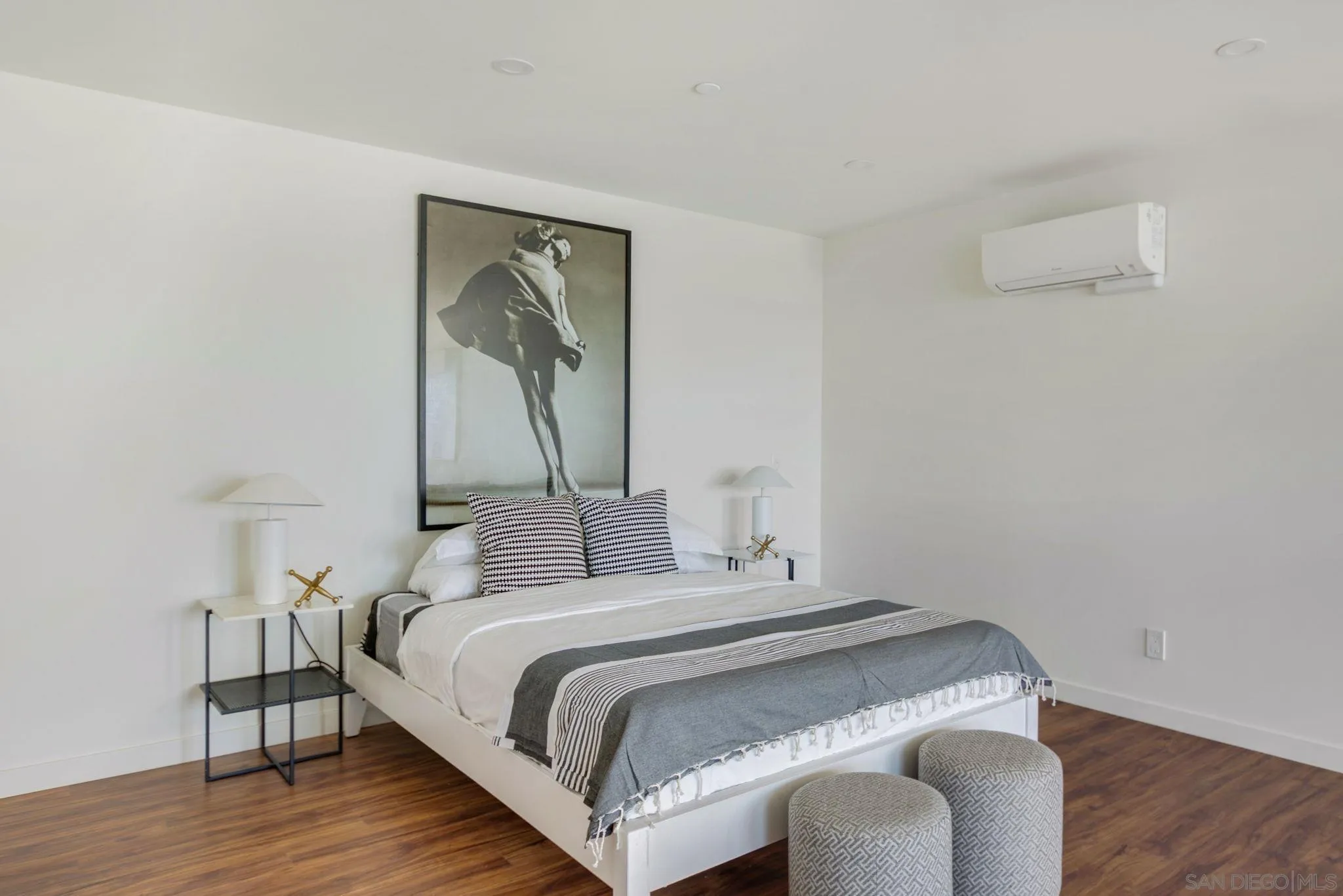 https://cdn.realtyfeed.com/cdn/127/260021798/eb7cd4ad73e762a31d2666493c2d86b8.webp