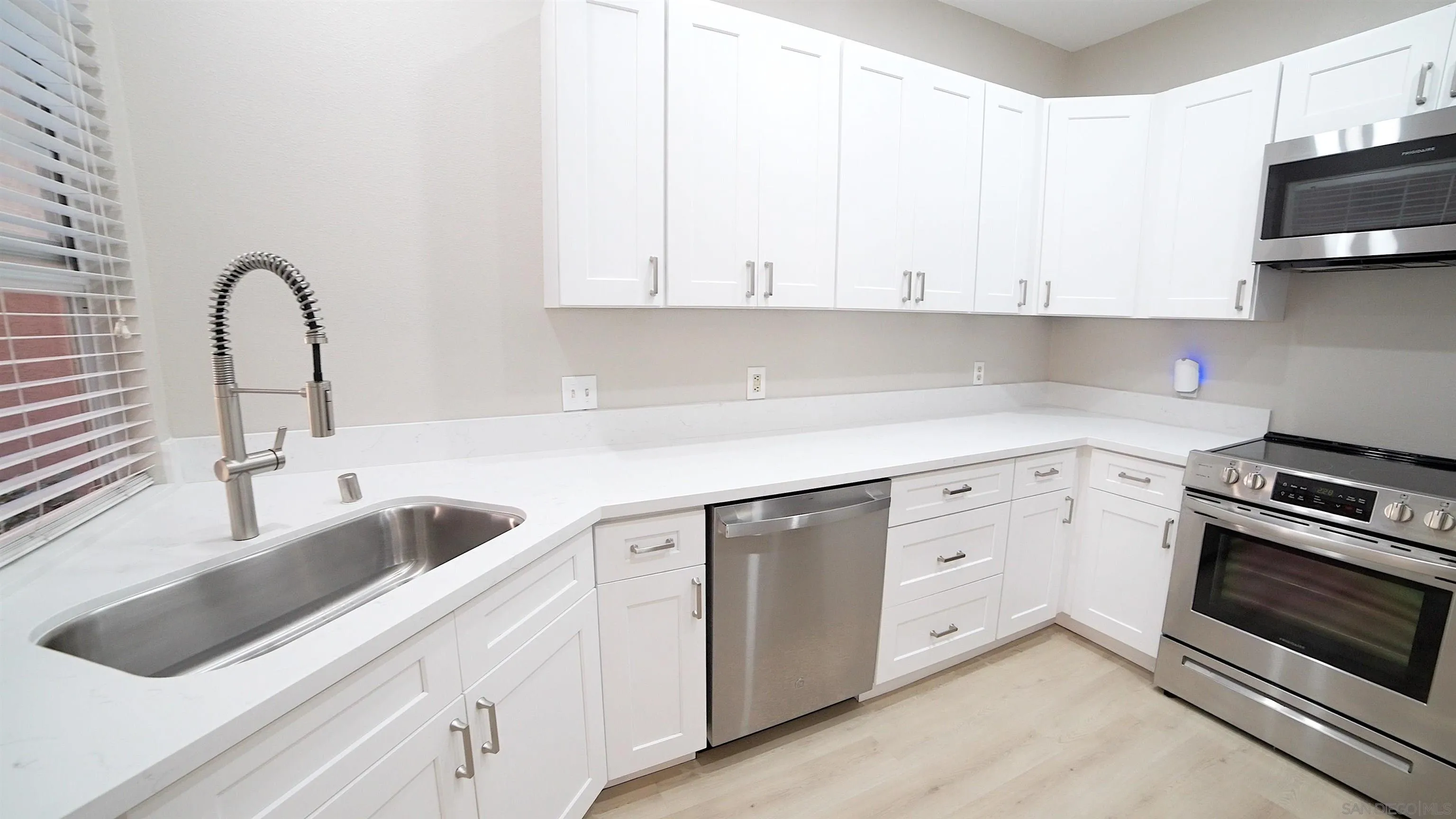 18563 Caminito Pasadero Unit 403, San Diego, CA 92128 - Photo 3 of 12, San Diego, CA