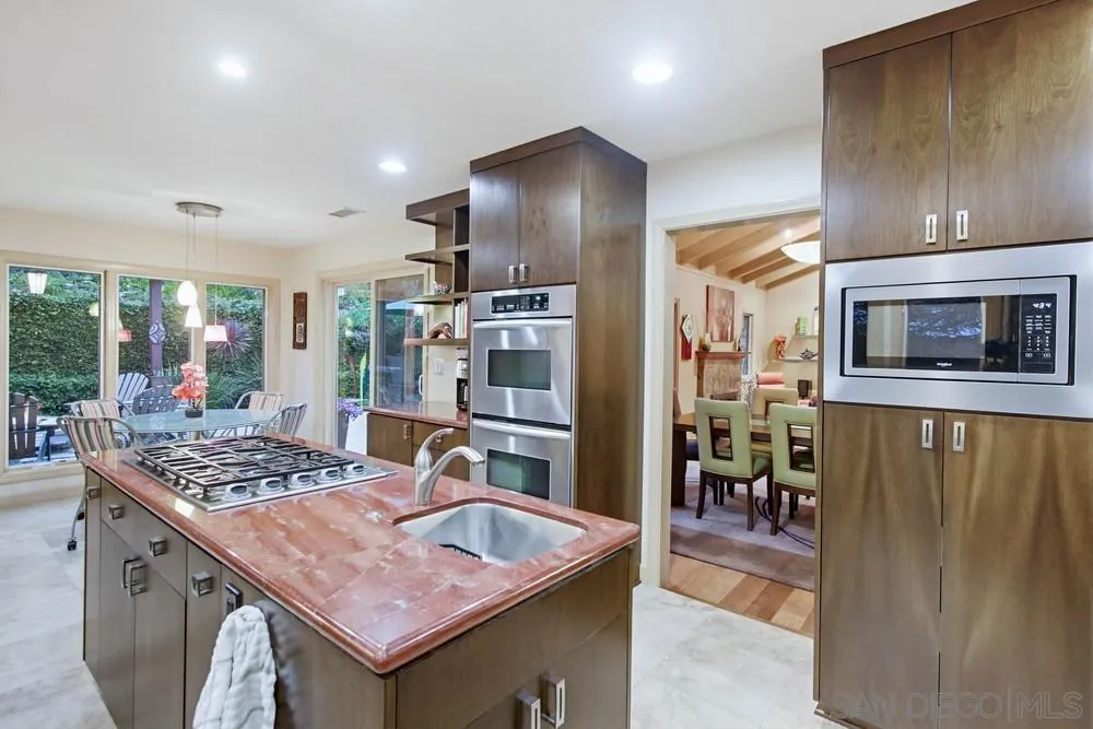 https://cdn.realtyfeed.com/cdn/127/2600218/71d2351cd63cd574894852c6a1207934.webp