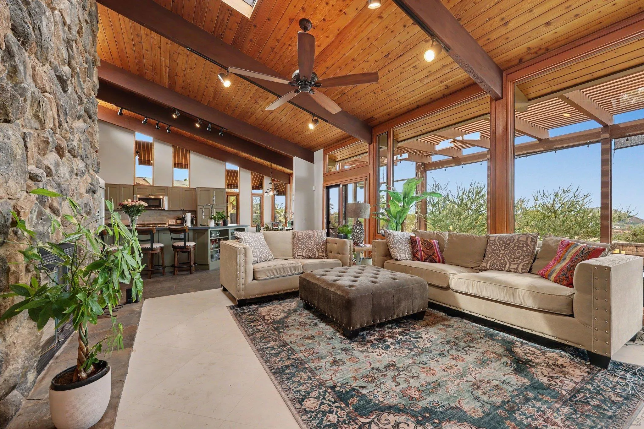 https://cdn.realtyfeed.com/cdn/127/260021801/276ea4594ed51f3e47da2d4a0b9942ca.webp