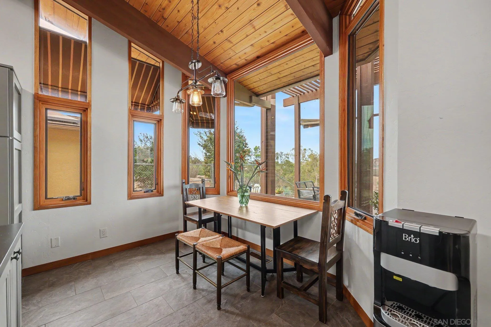 https://cdn.realtyfeed.com/cdn/127/260021801/27966672ab5c8ceb67b5347ea605bb9a.webp