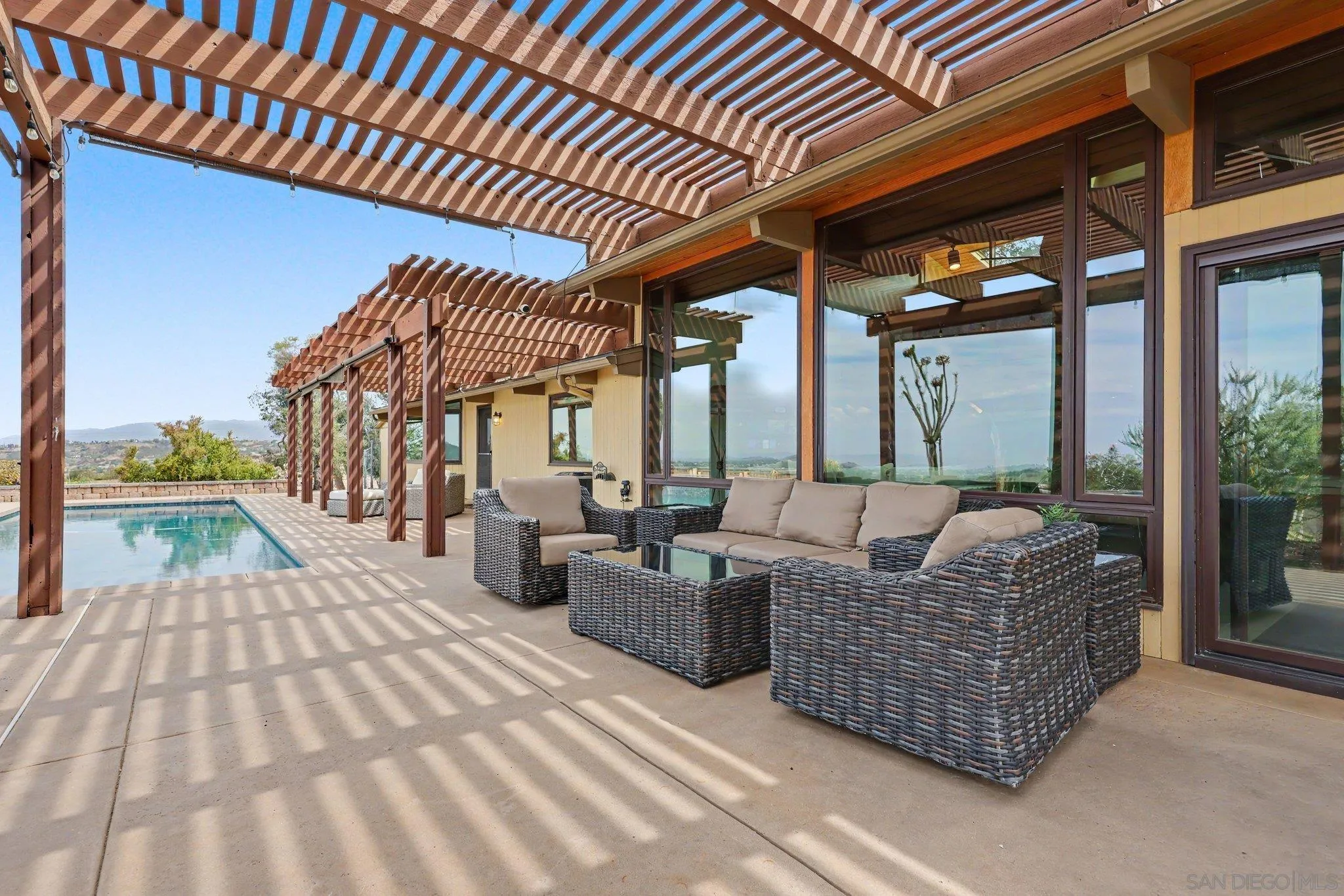 https://cdn.realtyfeed.com/cdn/127/260021801/fb27769c8c1a642523277eaf594c4efe.webp