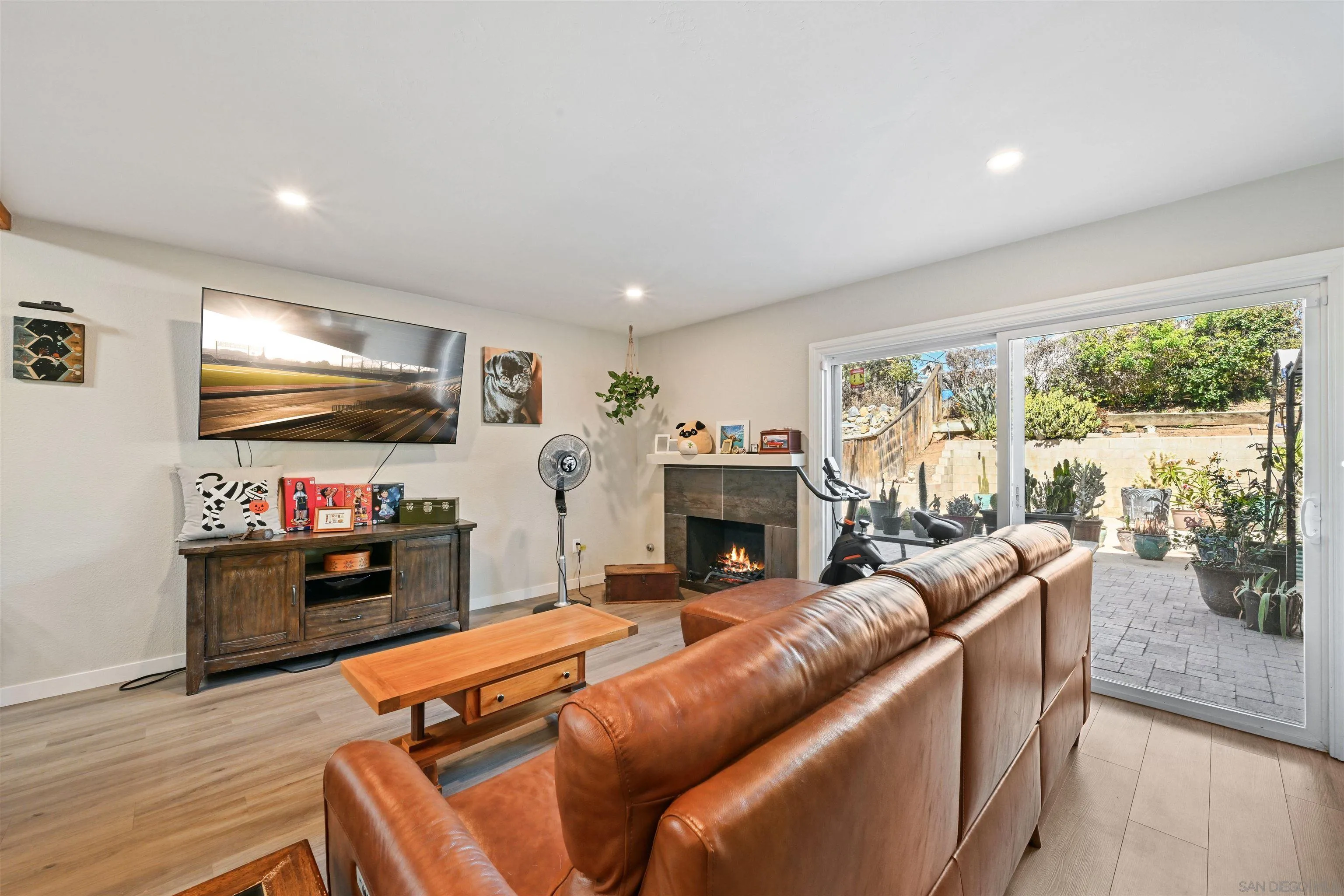 https://cdn.realtyfeed.com/cdn/127/260021802/2682c9823169267ef5302a2ad05e8af7.webp