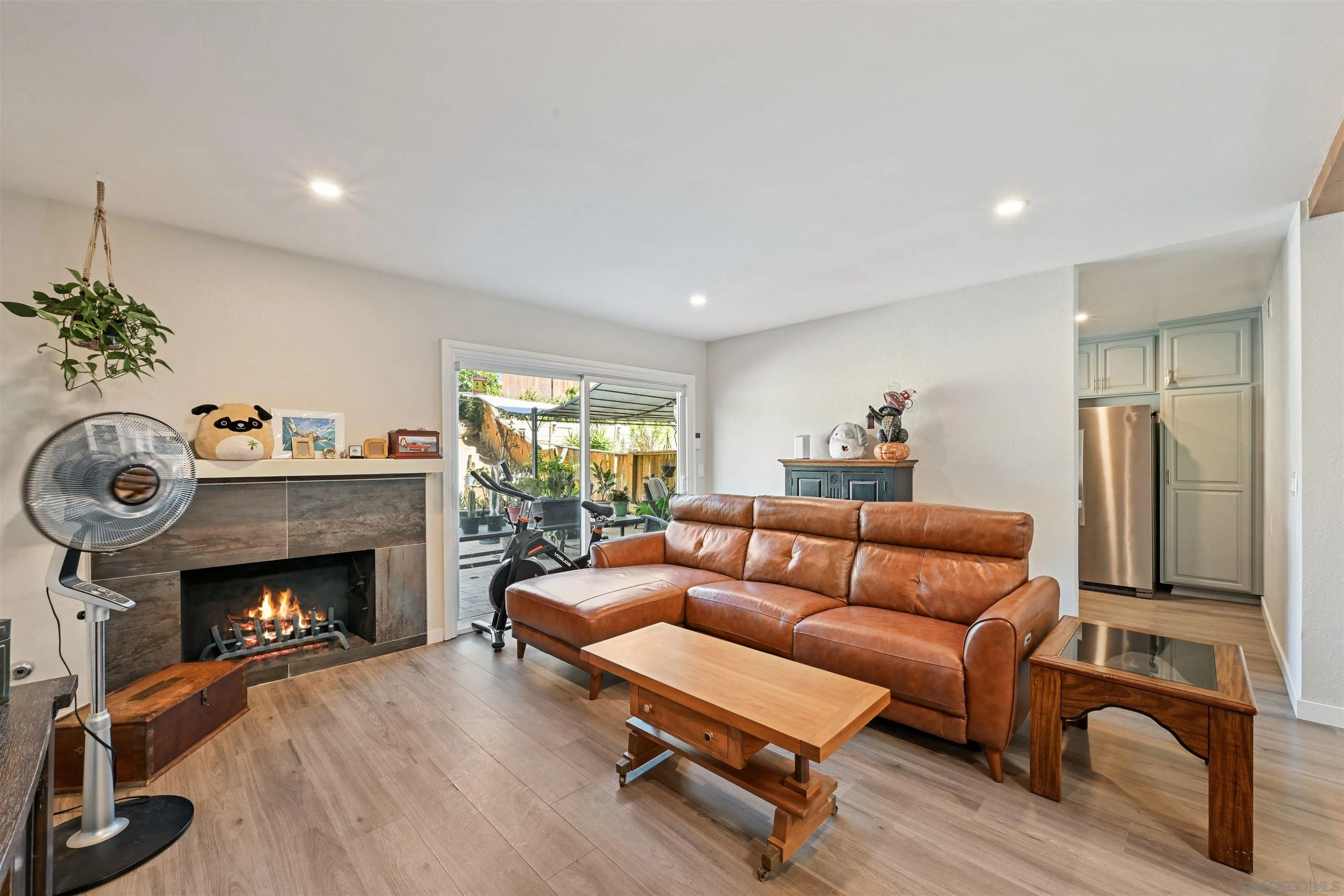 https://cdn.realtyfeed.com/cdn/127/260021802/9b8d0ad7ffd8b995681ac98f5221625b.webp