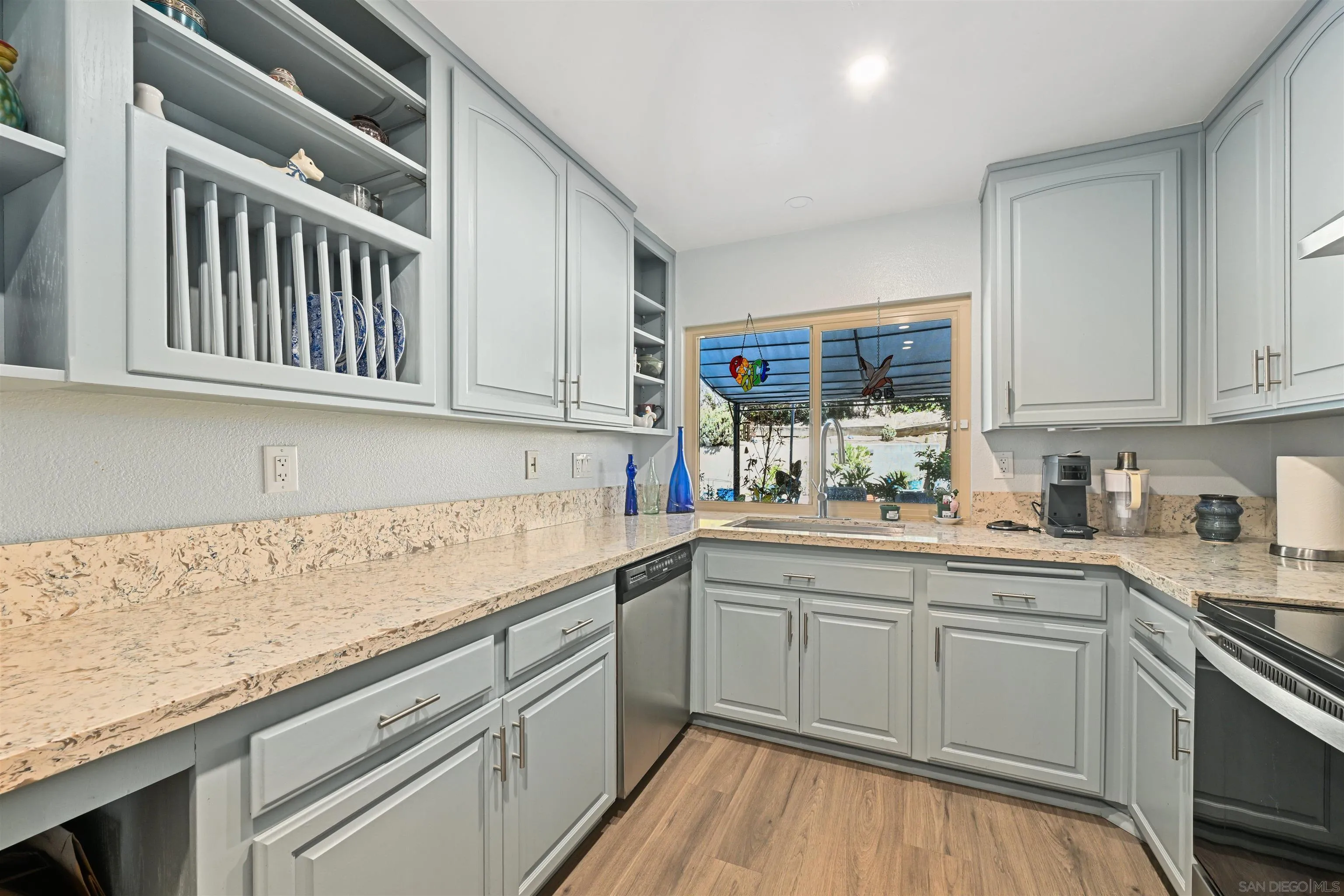 https://cdn.realtyfeed.com/cdn/127/260021802/bcb662e8136a6c518e24ddb3a7f367df.webp