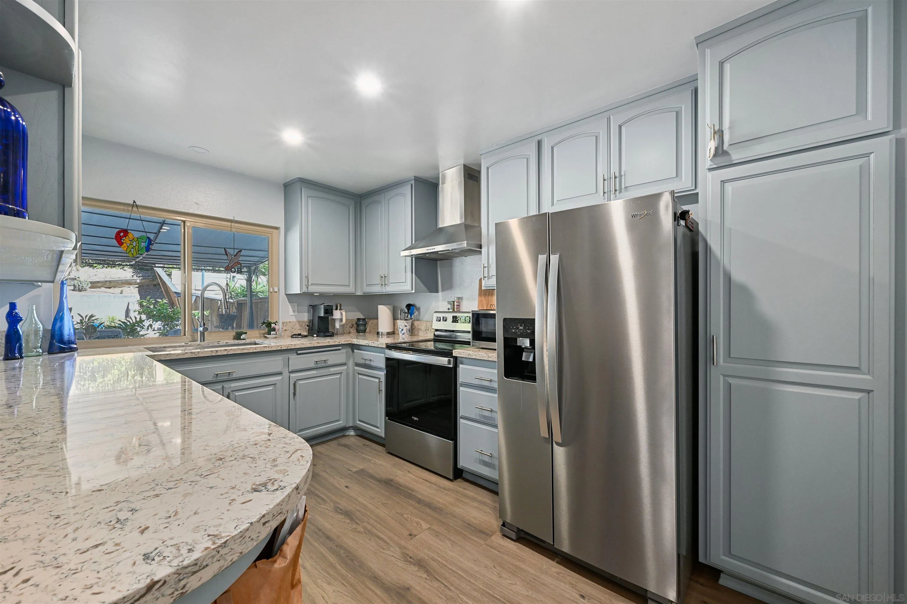 https://cdn.realtyfeed.com/cdn/127/260021802/ca9e44b8b68c437a33a9acf32de3b493.webp