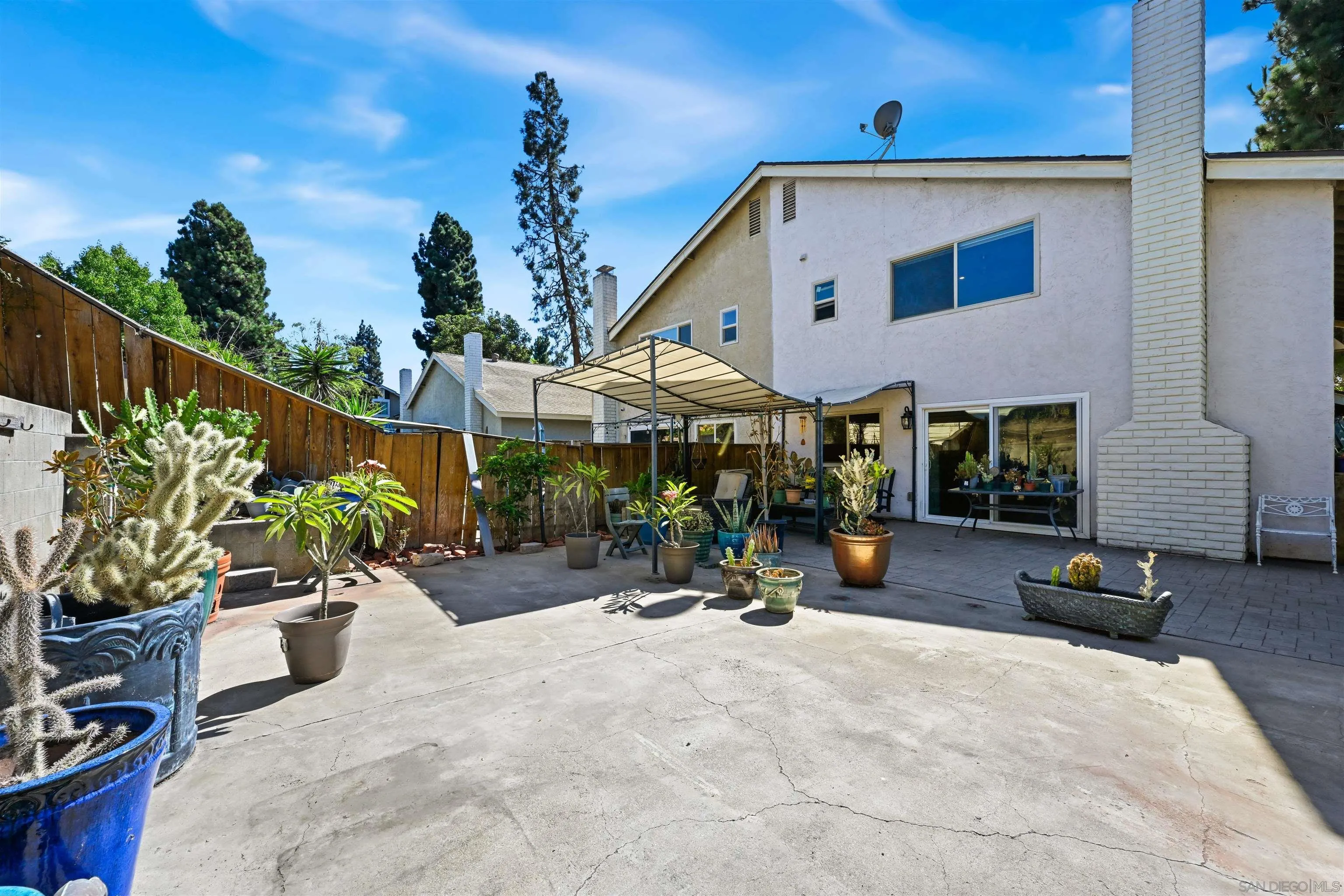 https://cdn.realtyfeed.com/cdn/127/260021802/cb02c9ba7b2830e1453f4c4f7d0d36df.webp
