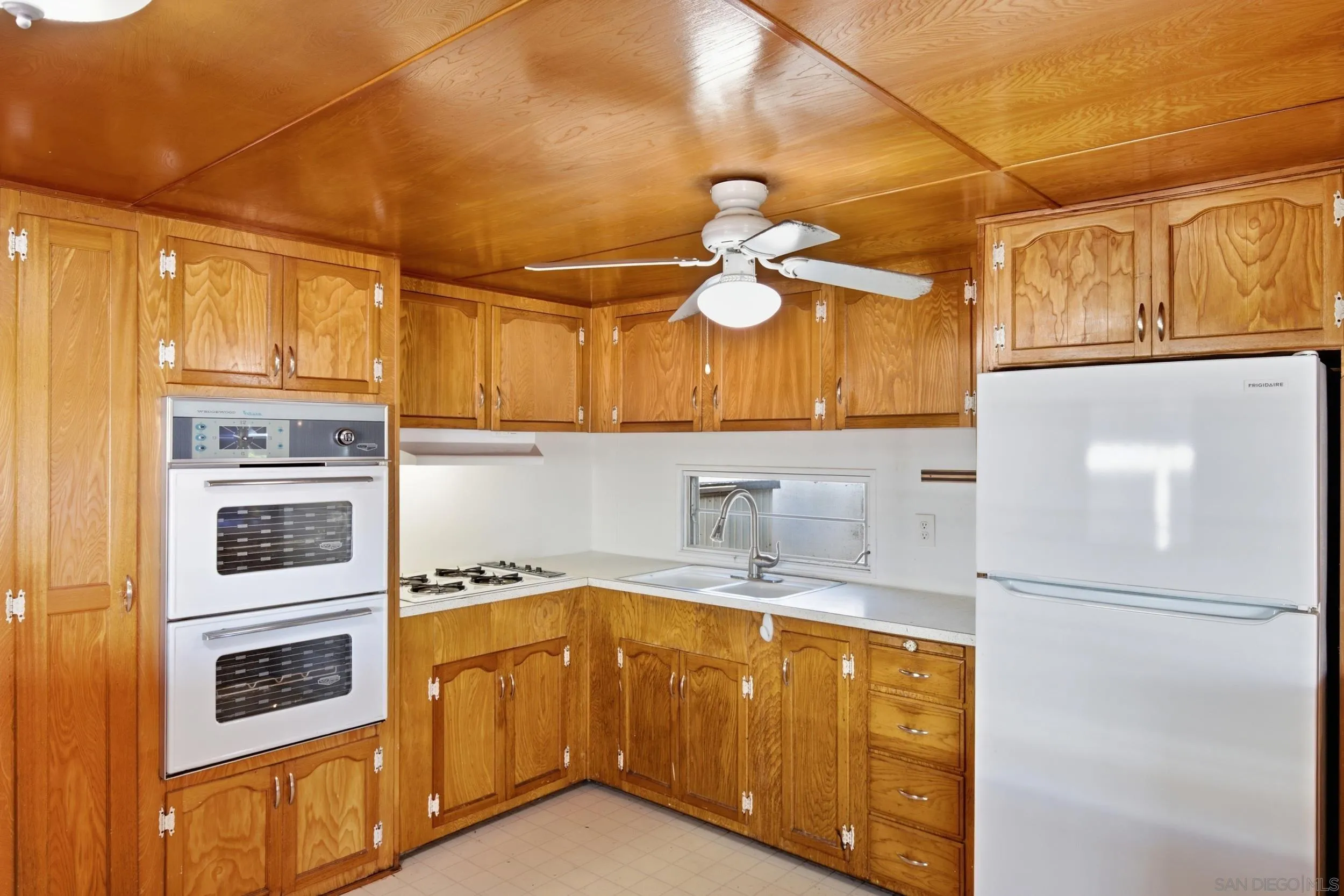 https://cdn.realtyfeed.com/cdn/127/260021806/1445f79f880a16067775506da8f50014.webp