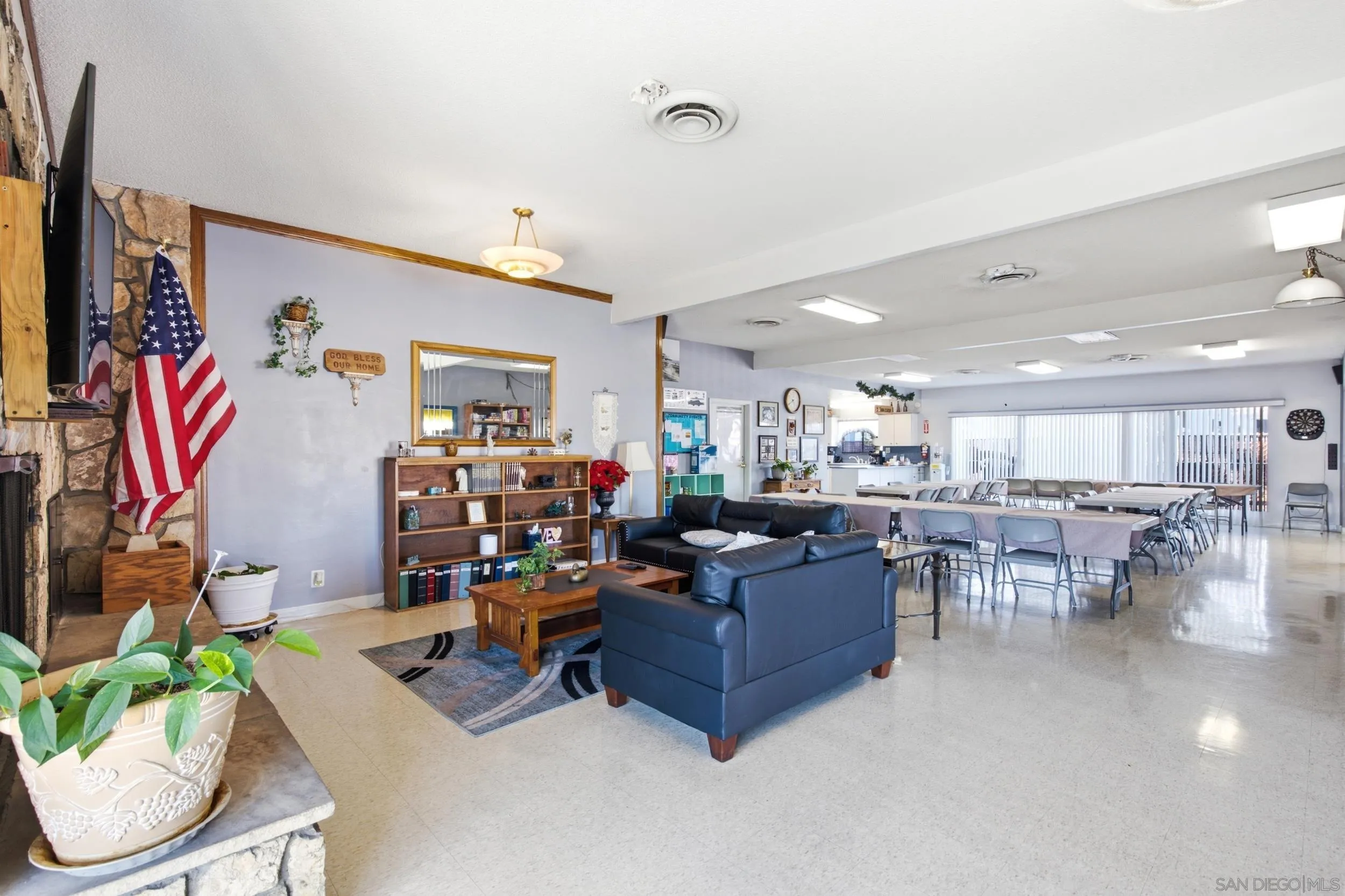 https://cdn.realtyfeed.com/cdn/127/260021806/9db7f7d115c2973c8e57d90aa707da90.webp