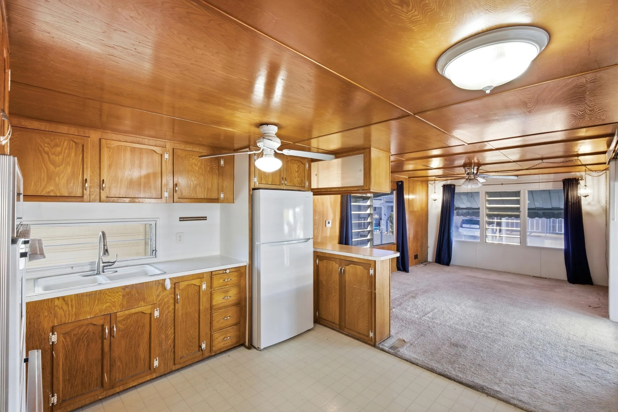 https://cdn.realtyfeed.com/cdn/127/260021806/e464c7b3ef02091e7a0d2c222e616ba5.webp