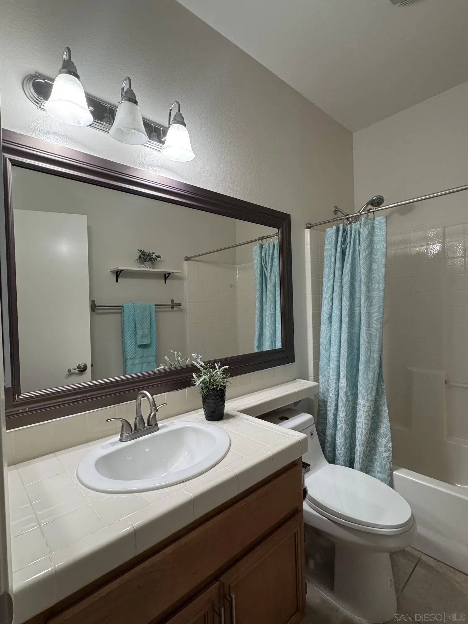 https://cdn.realtyfeed.com/cdn/127/260021812/30258f1312d16a22493e5b726e2a6c01.webp
