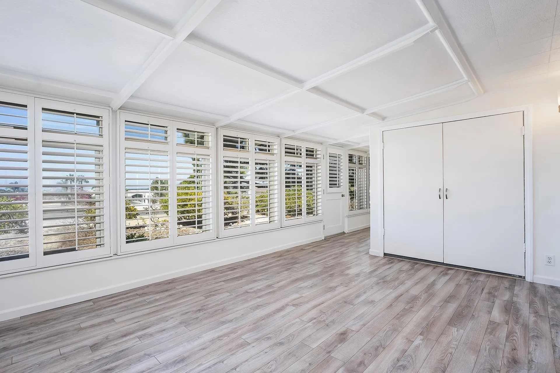 https://cdn.realtyfeed.com/cdn/127/260021813/17e5af9d74f31ee996921f1d5540c4aa.webp