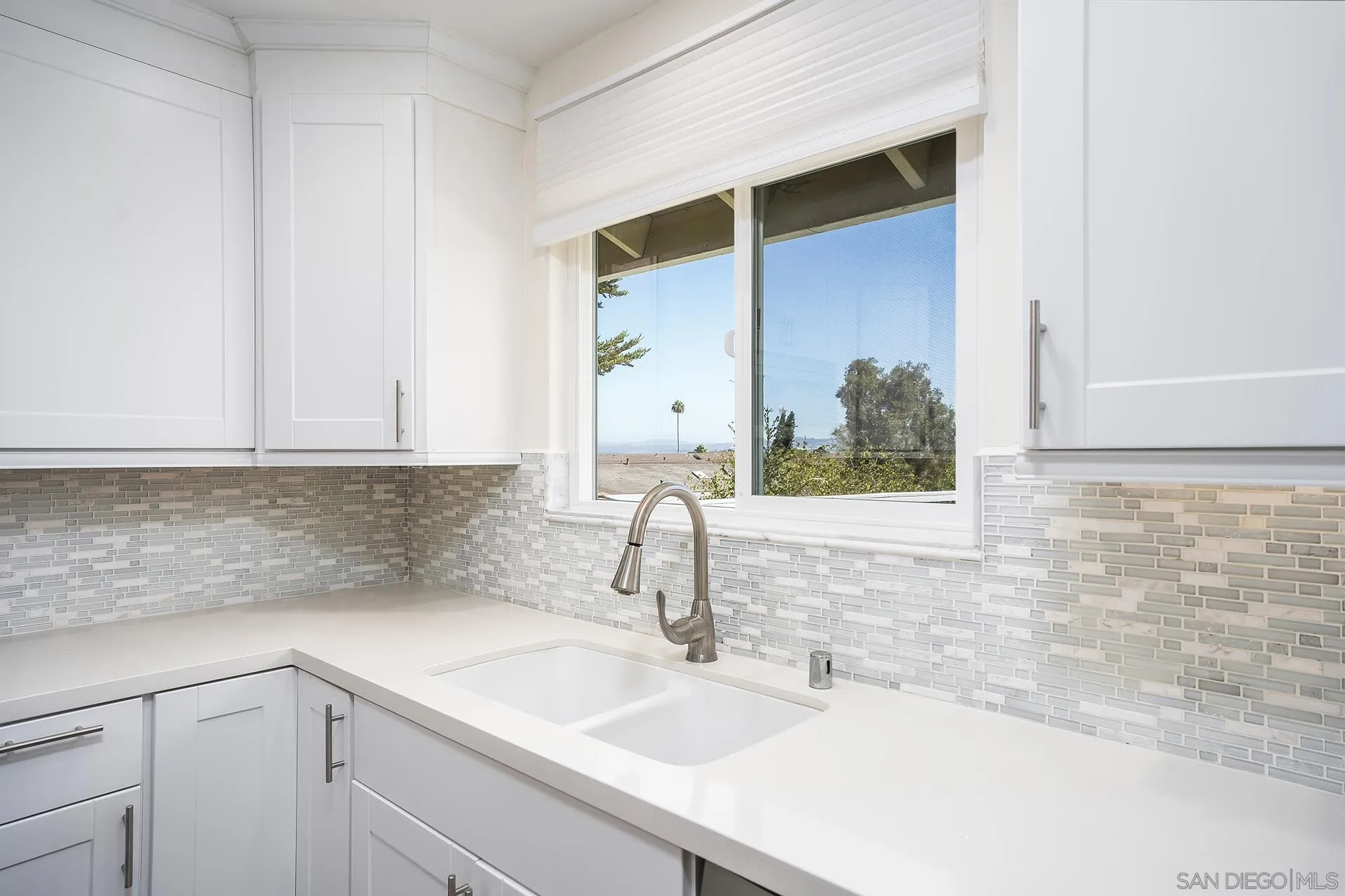 https://cdn.realtyfeed.com/cdn/127/260021813/25e29afb285488e5be72721facdf4b8a.webp