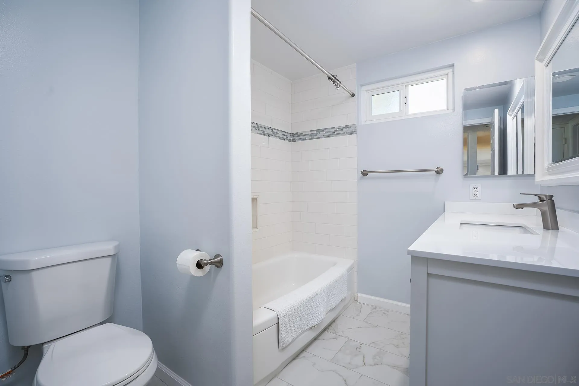 https://cdn.realtyfeed.com/cdn/127/260021813/665fbab17ec457248bd37046b7135101.webp
