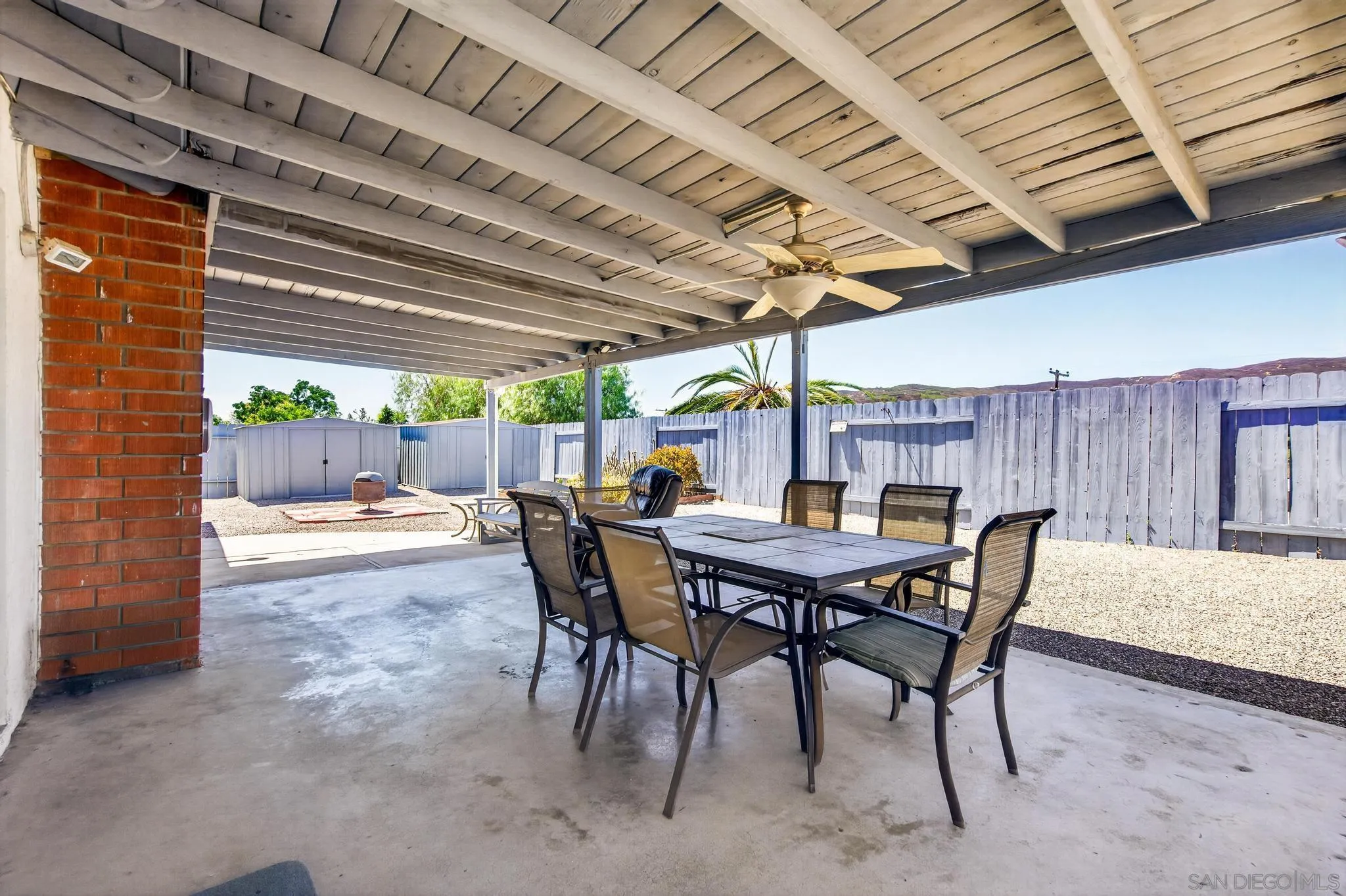 https://cdn.realtyfeed.com/cdn/127/260021814/88346dacaf4fa20945c02a1079c42c69.webp