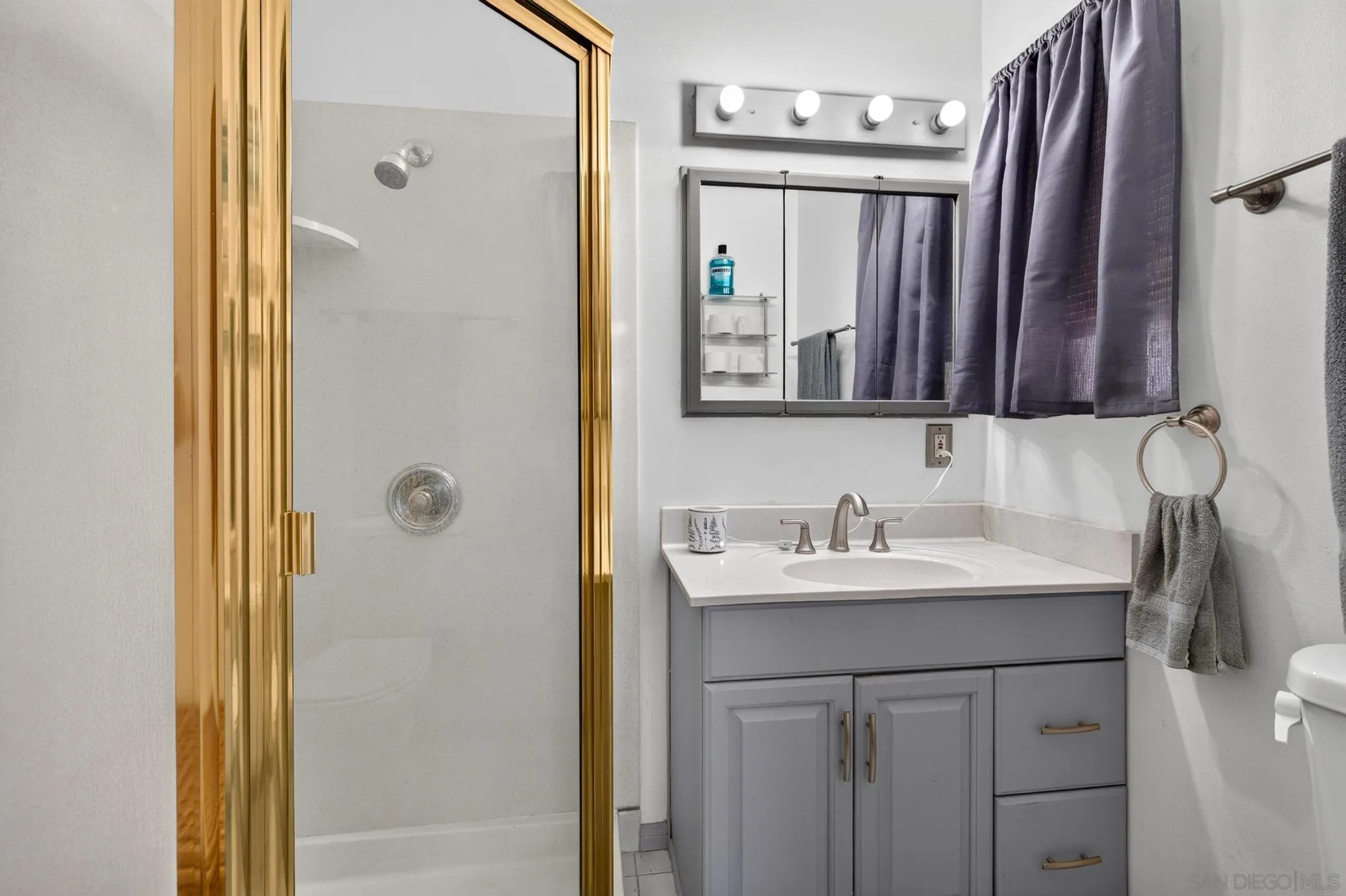 https://cdn.realtyfeed.com/cdn/127/260021814/f86ab4c6c5f15f461c4173132045dc55.webp