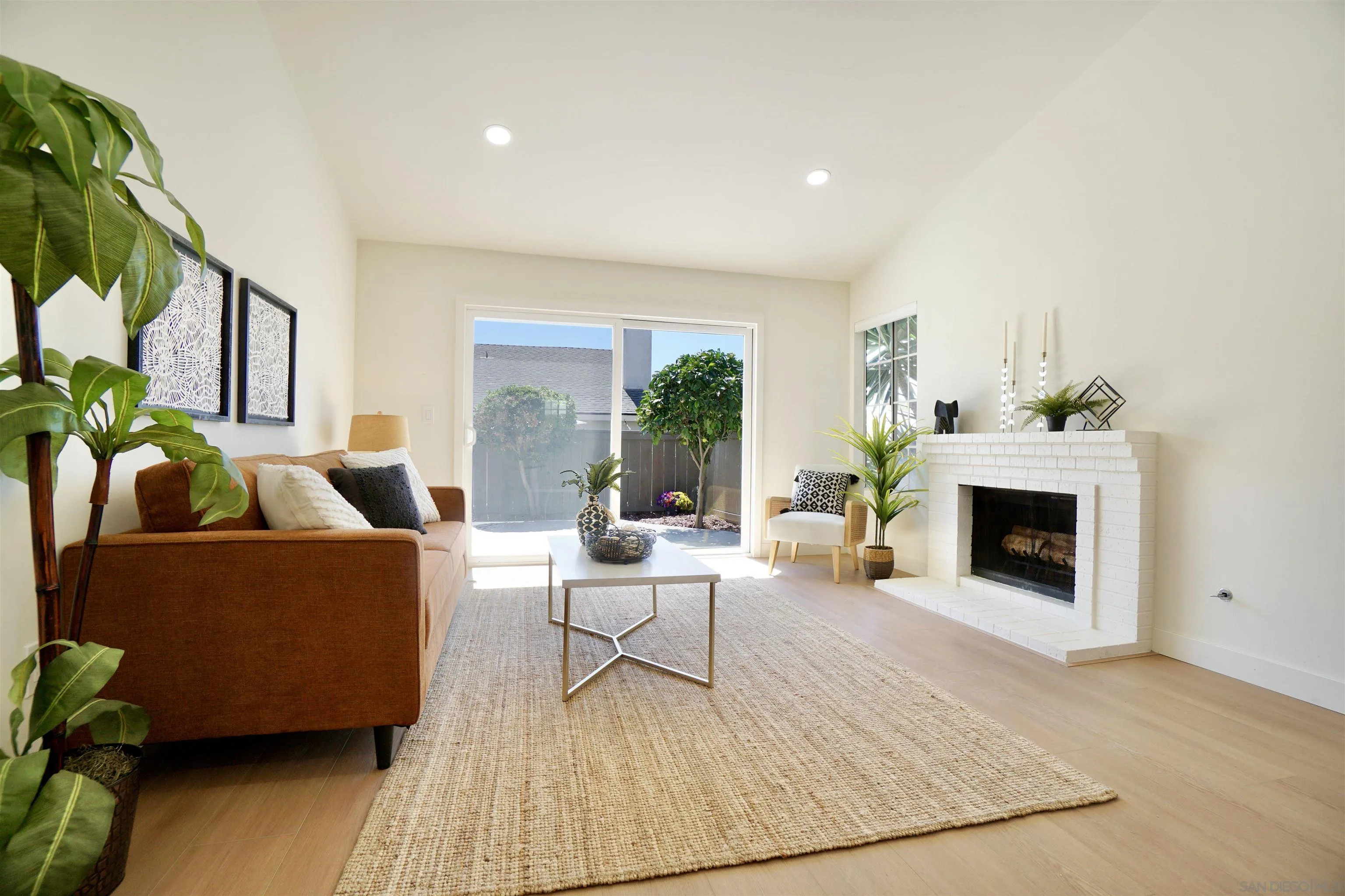 2877 Sanford Lane, Carlsbad, CA 92010 - Photo 3 of 31, Carlsbad, CA