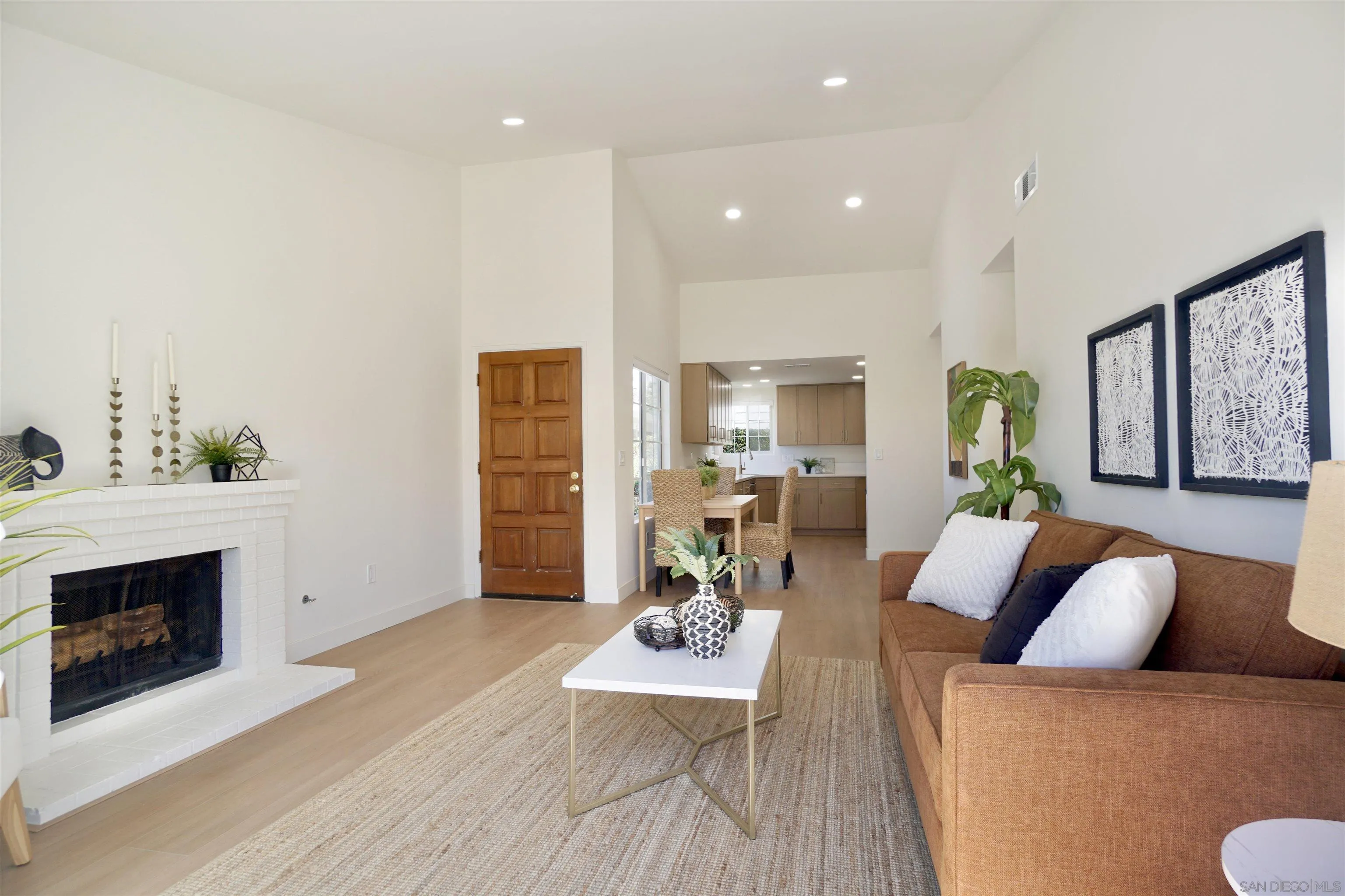 2877 Sanford Lane, Carlsbad, CA 92010 - Main photo, Carlsbad, CA