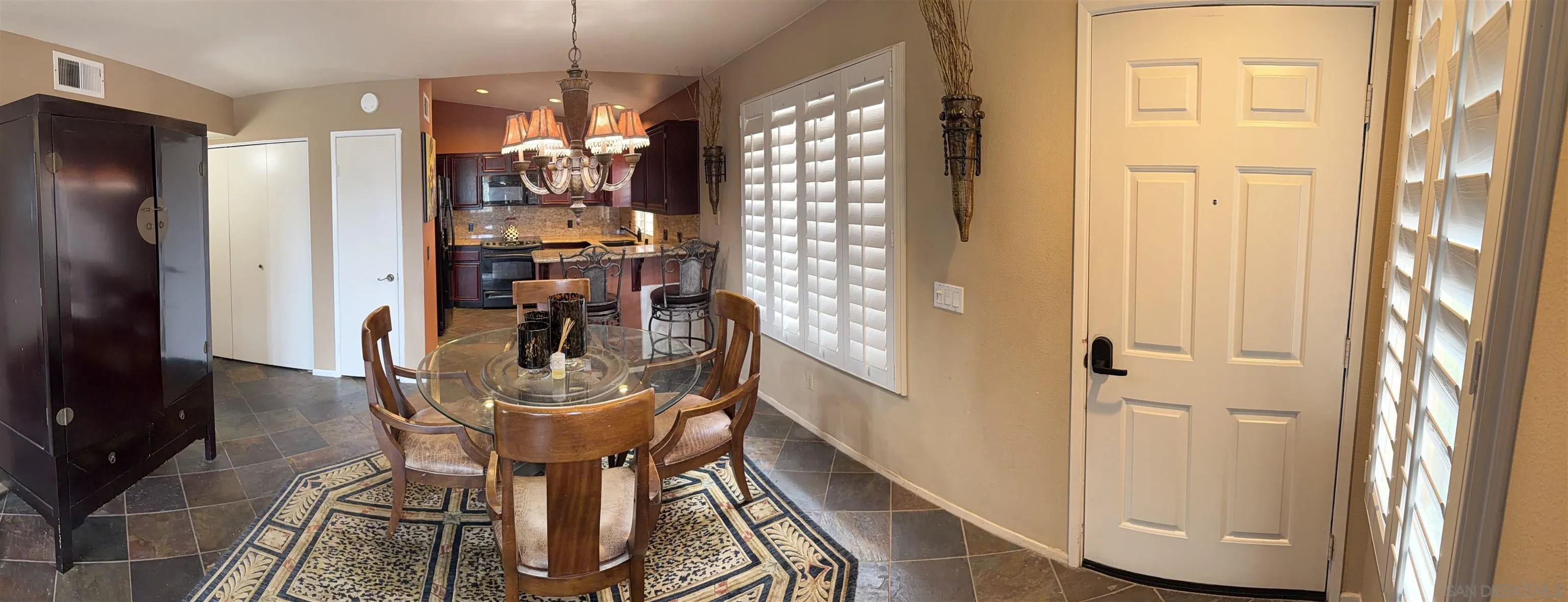 https://cdn.realtyfeed.com/cdn/127/260021817/c5e32d3423434b451e0ebc6909690e07.webp