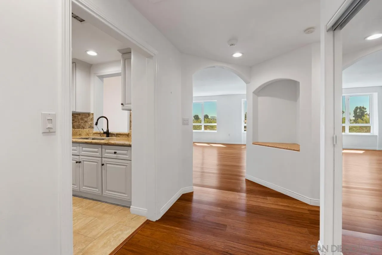 3890 Nobel #304, San Diego, CA 92122, photo 16
