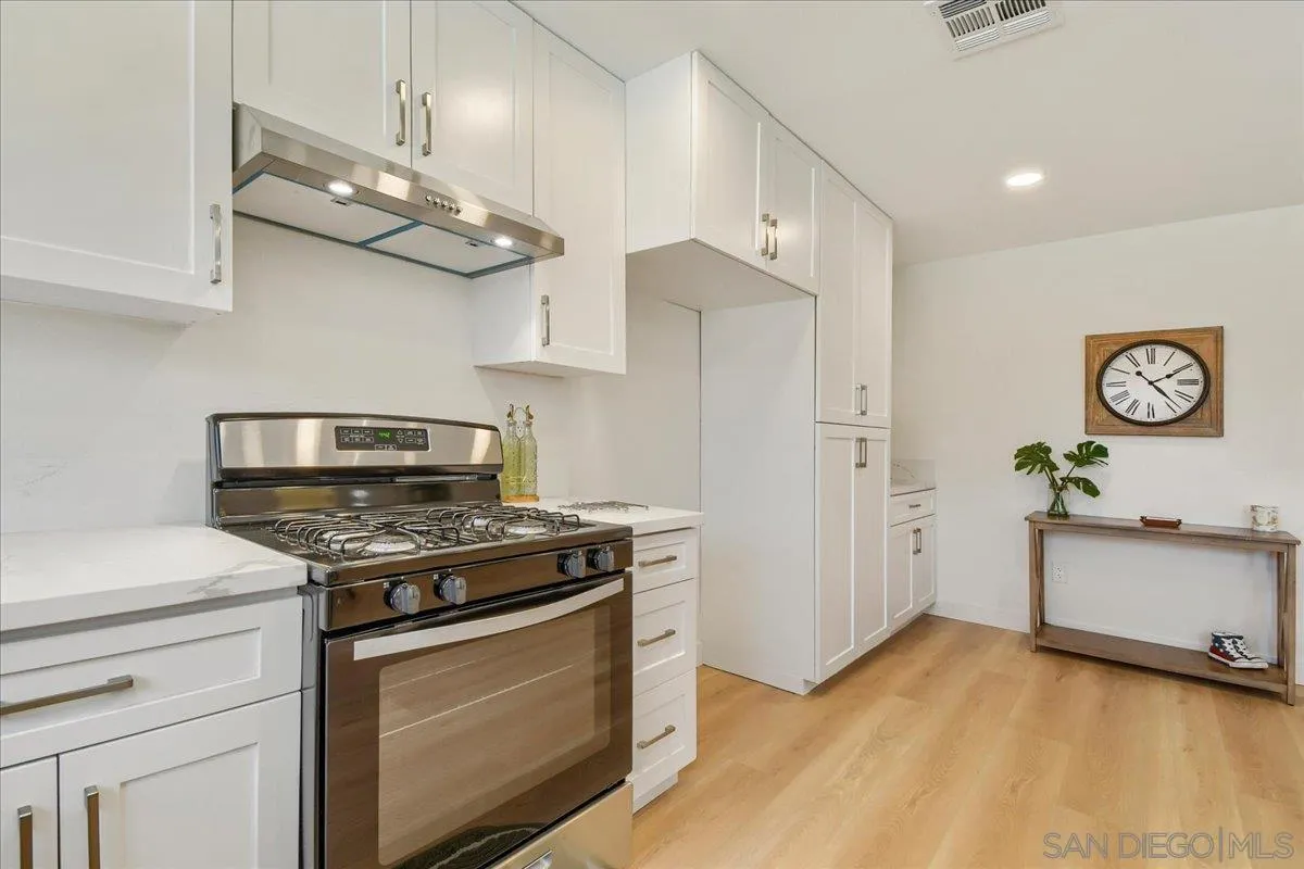 https://cdn.realtyfeed.com/cdn/127/260021819/337a202b82be056f7c9962800cd09136.webp