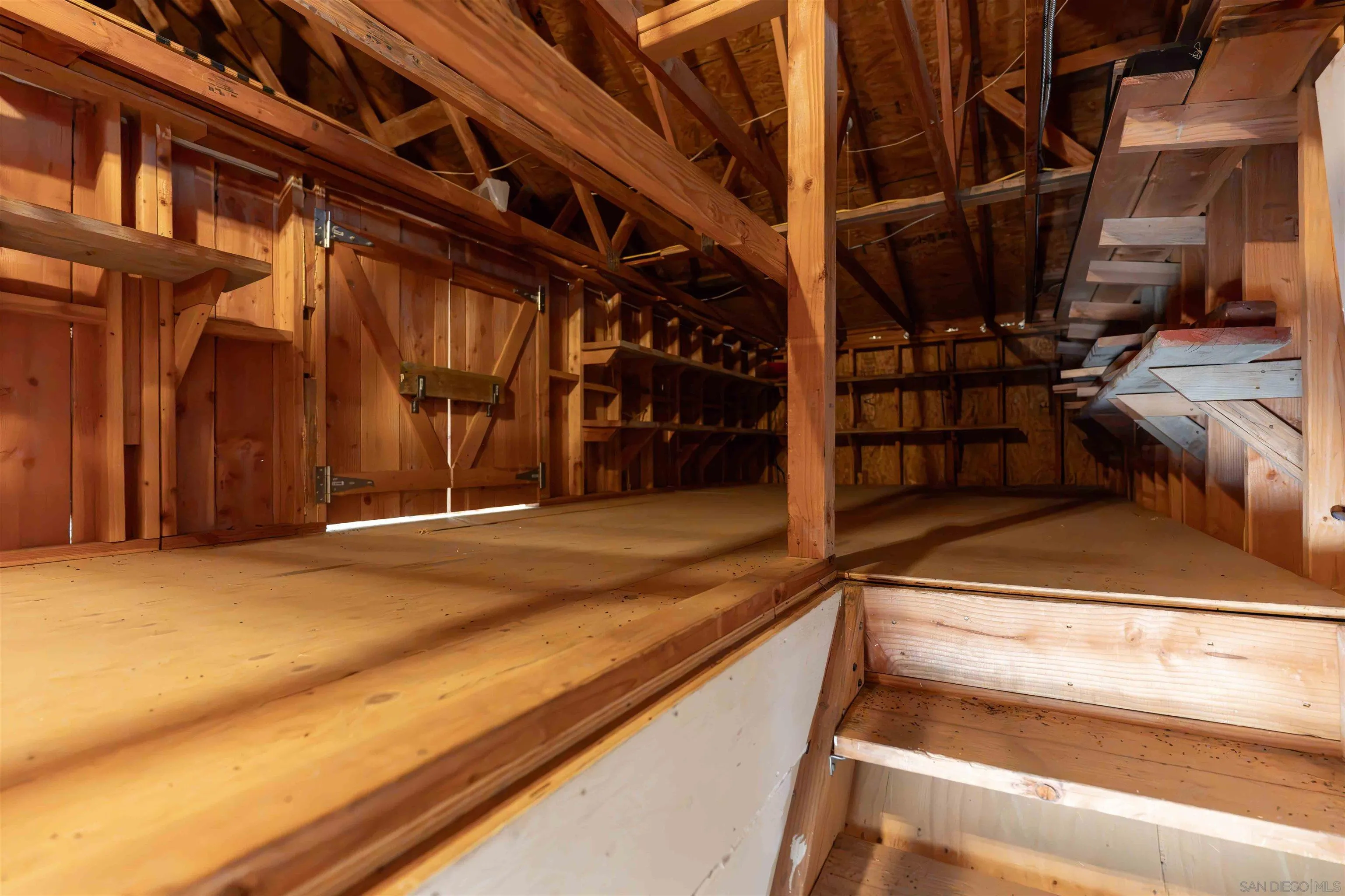 https://cdn.realtyfeed.com/cdn/127/260021820/0f71e6ac881db228e6303f5c1303d1a9.webp