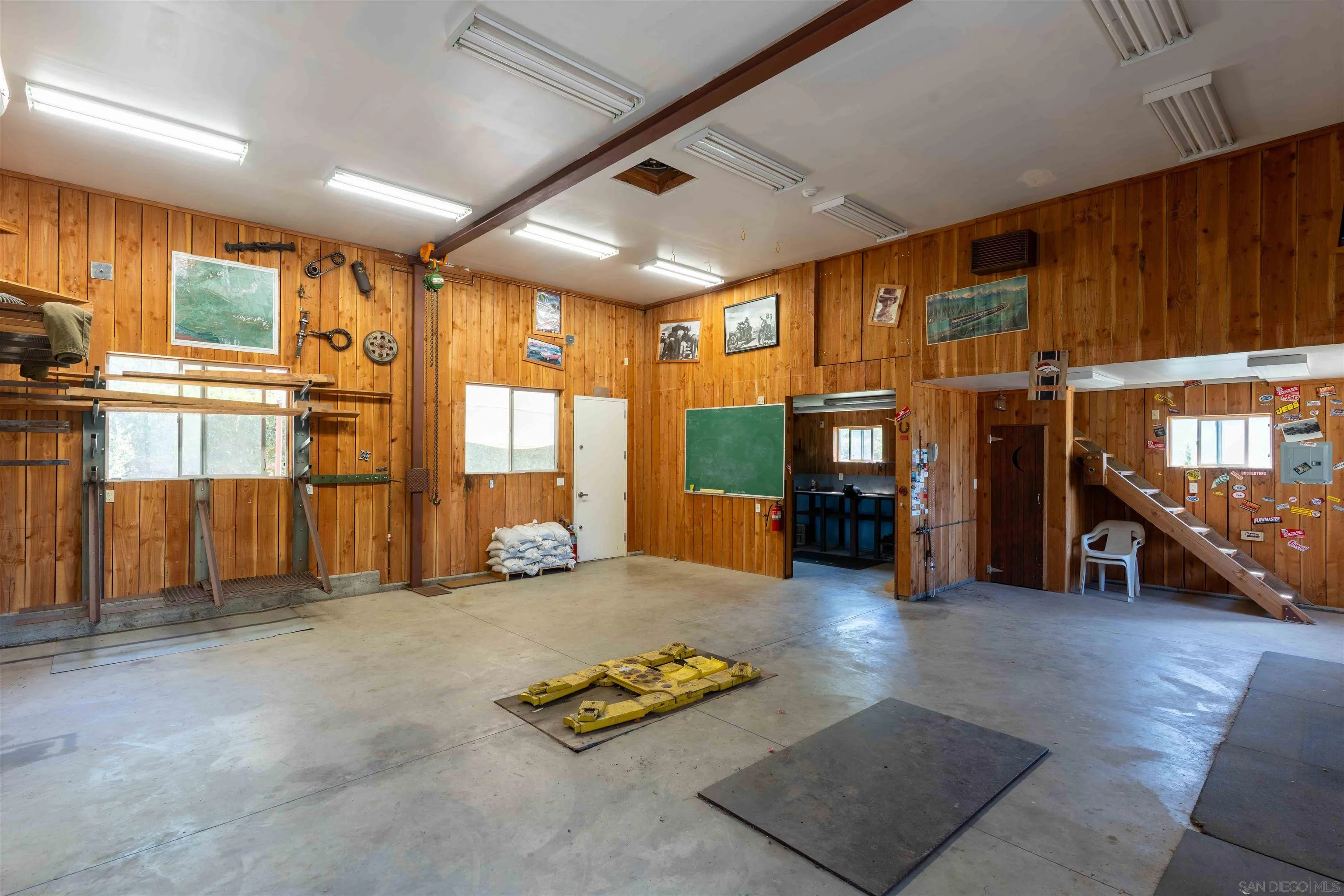 https://cdn.realtyfeed.com/cdn/127/260021820/7a4fdbbfca3ba53d44ef112c98d424b5.webp