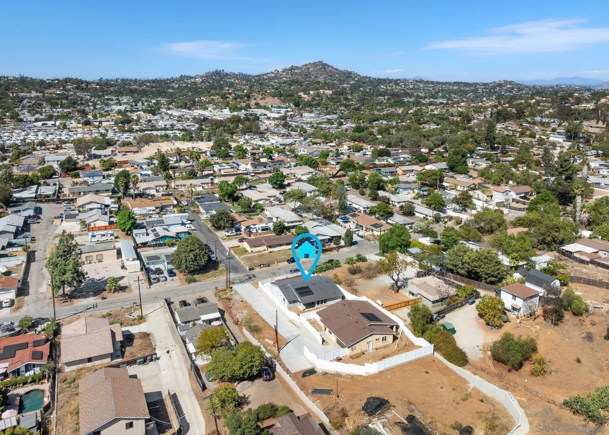 https://cdn.realtyfeed.com/cdn/127/260021821/a67b29daeb32af228ac3787f8fcaacbb.webp