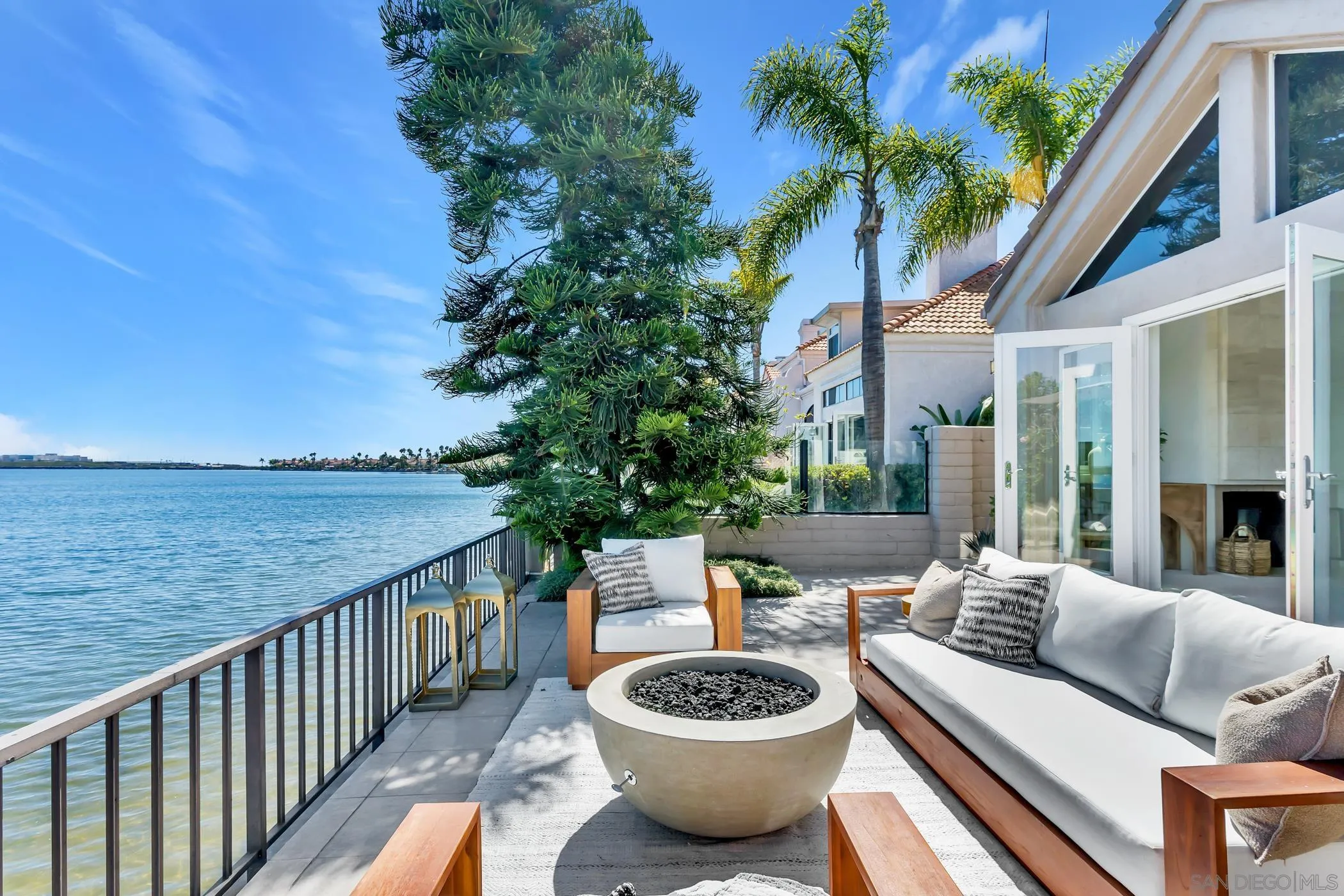 https://cdn.realtyfeed.com/cdn/127/260021823/766c57a4f7e0286cae3c9011eb0d4956.webp