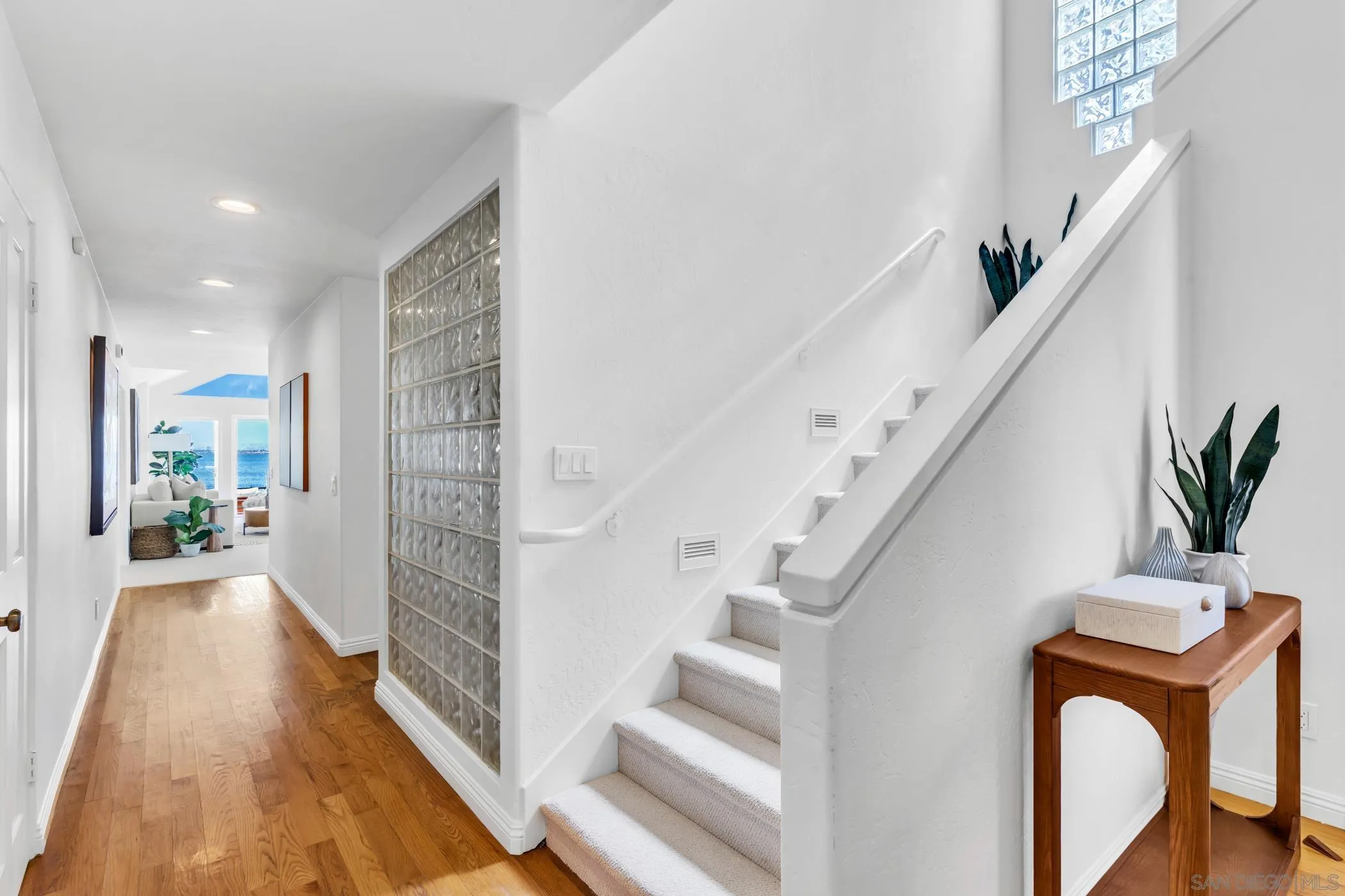 https://cdn.realtyfeed.com/cdn/127/260021823/7d1be047f83e3ad9187f71ab2a0f3f80.webp