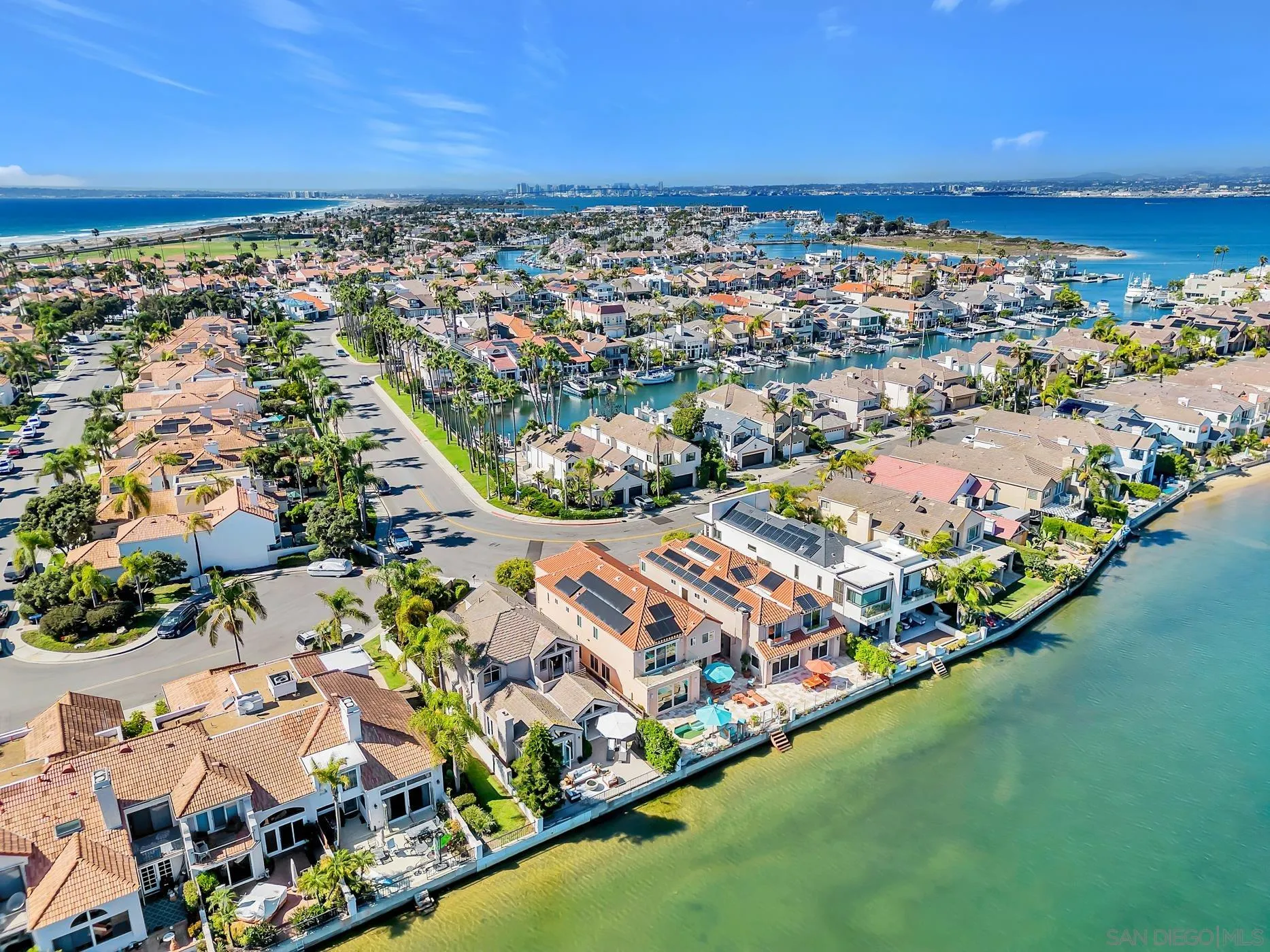 https://cdn.realtyfeed.com/cdn/127/260021823/8061d73b605d54c5ba8140fcd5d28c86.webp