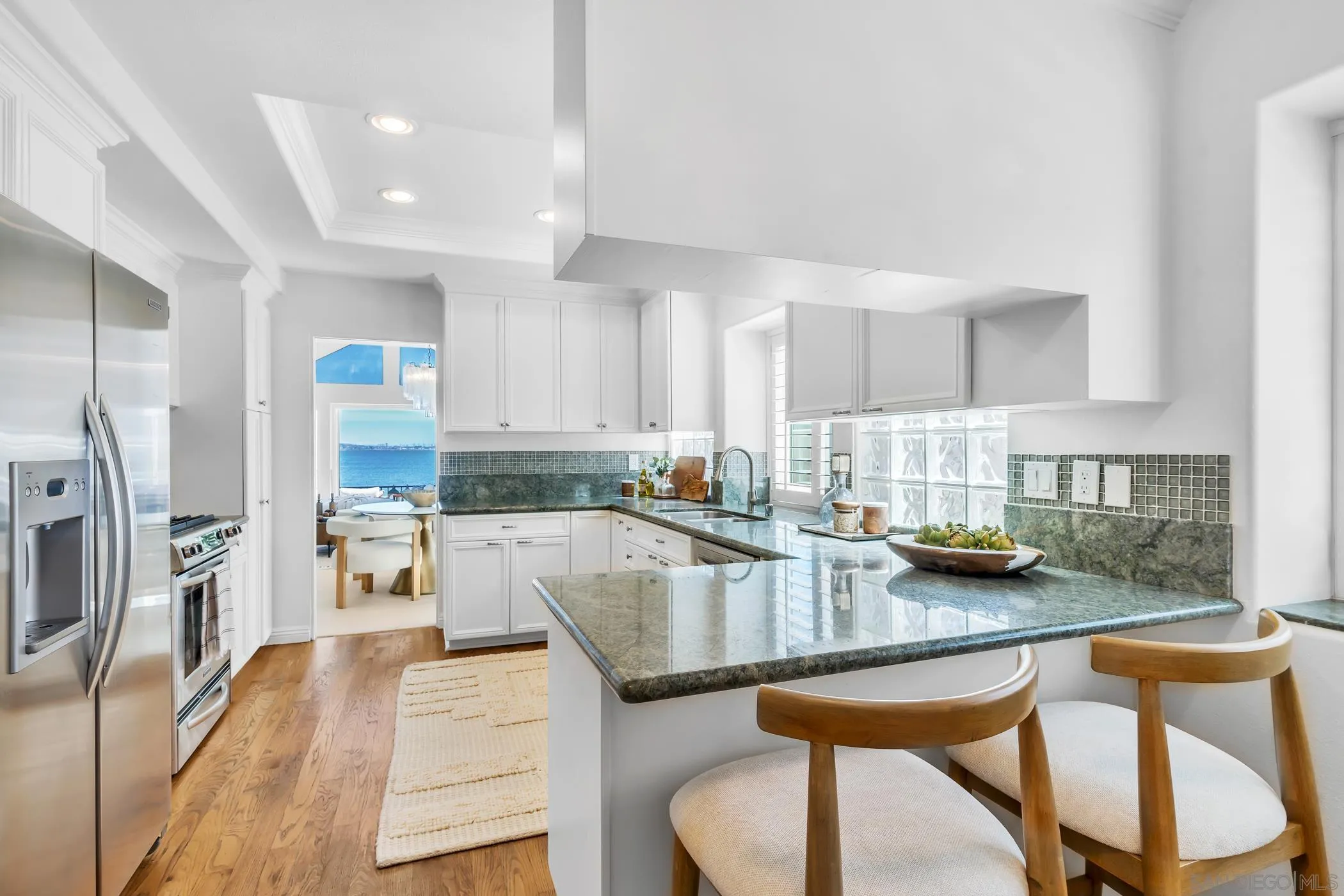 https://cdn.realtyfeed.com/cdn/127/260021823/dfdeceec615b0efb4da3e892eced2abd.webp