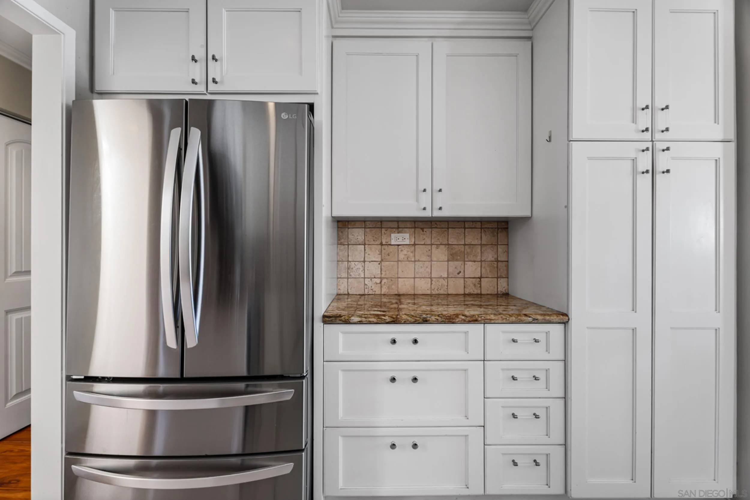https://cdn.realtyfeed.com/cdn/127/260021826/057382b3d2cd3ca08cda43f10cbc3114.webp