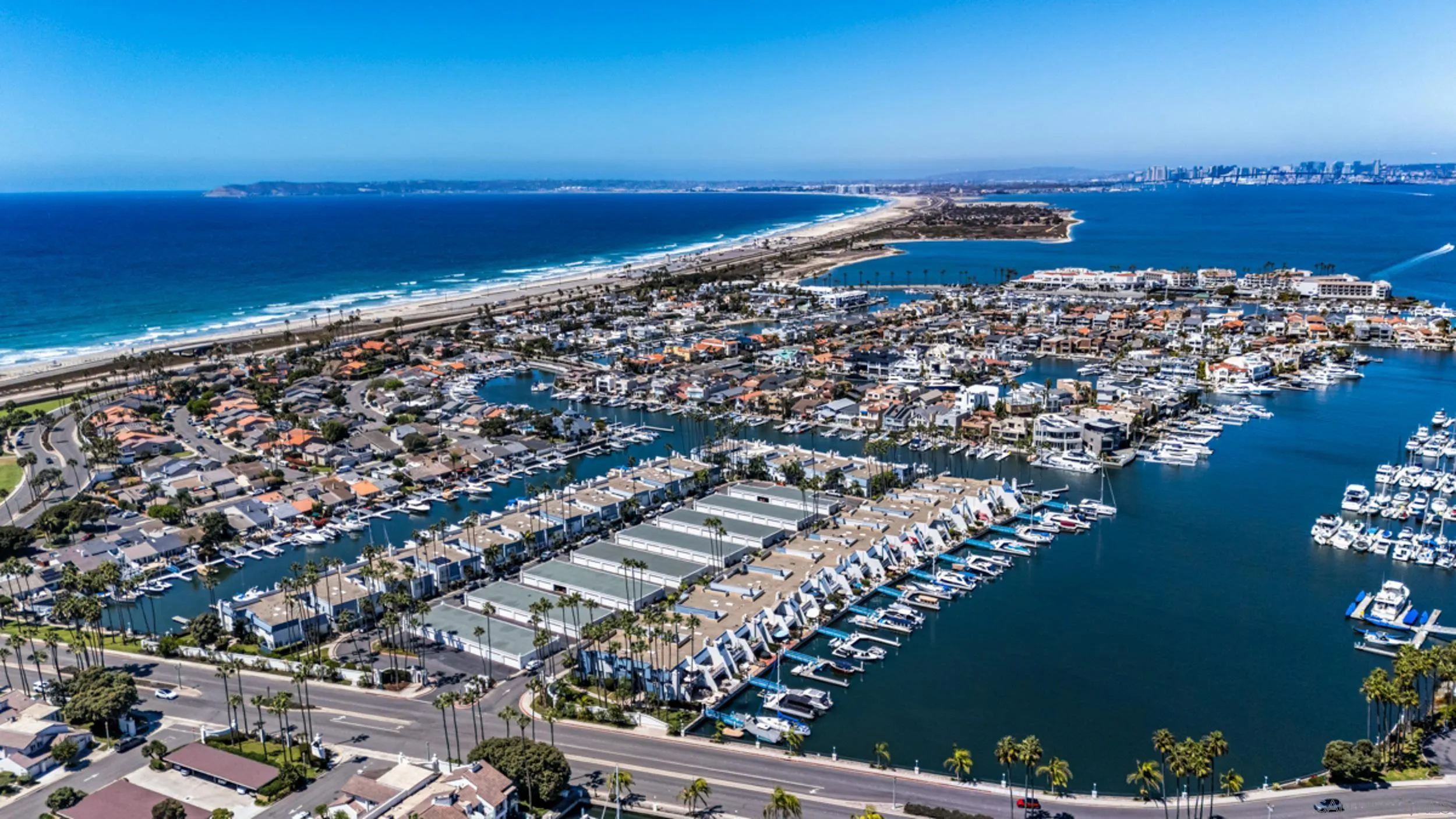 https://cdn.realtyfeed.com/cdn/127/260021826/201972f7efab6ec2ca0291069caee5b3.webp