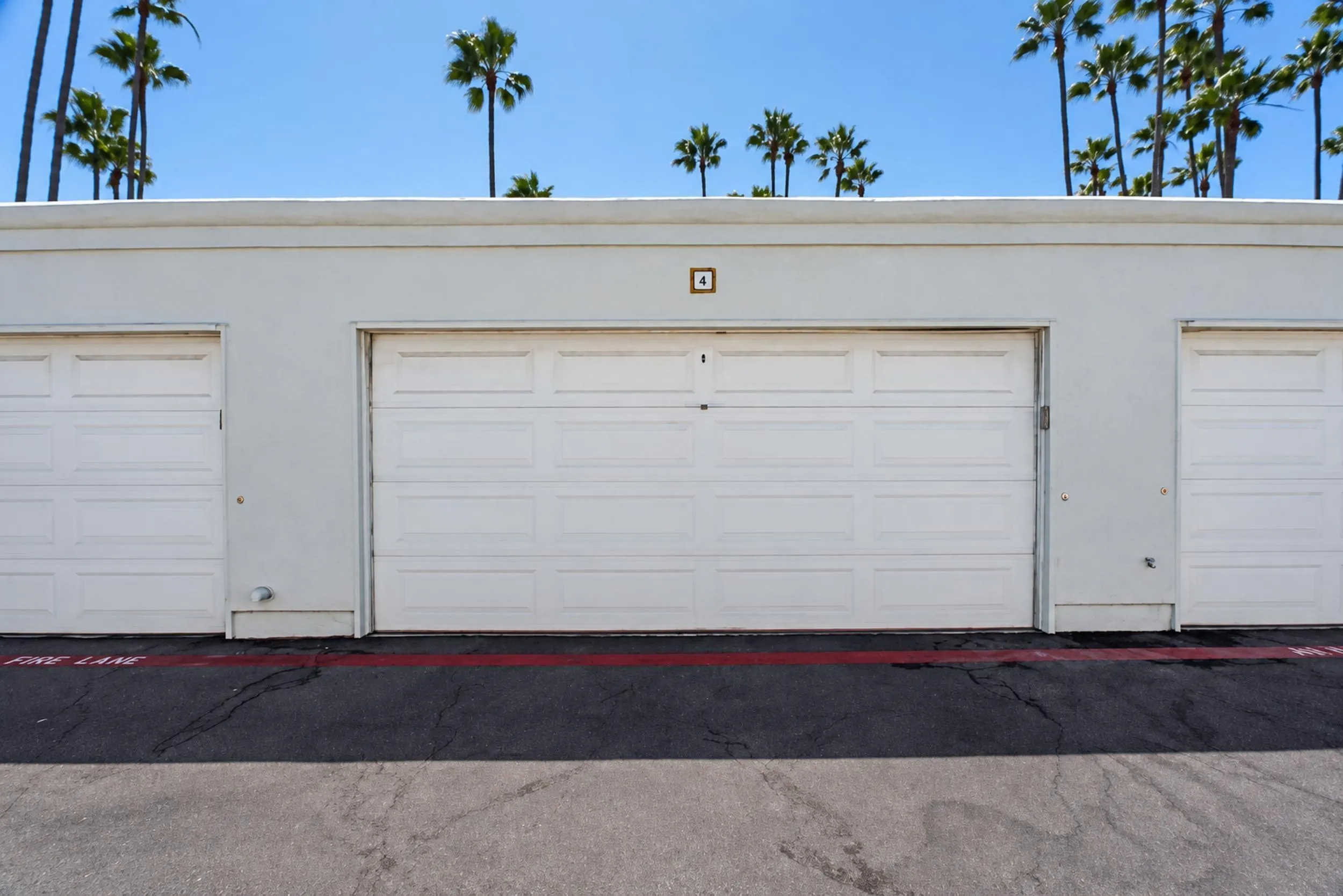 https://cdn.realtyfeed.com/cdn/127/260021826/64841bc2061c8f7e21aadd2ff5fe441e.webp