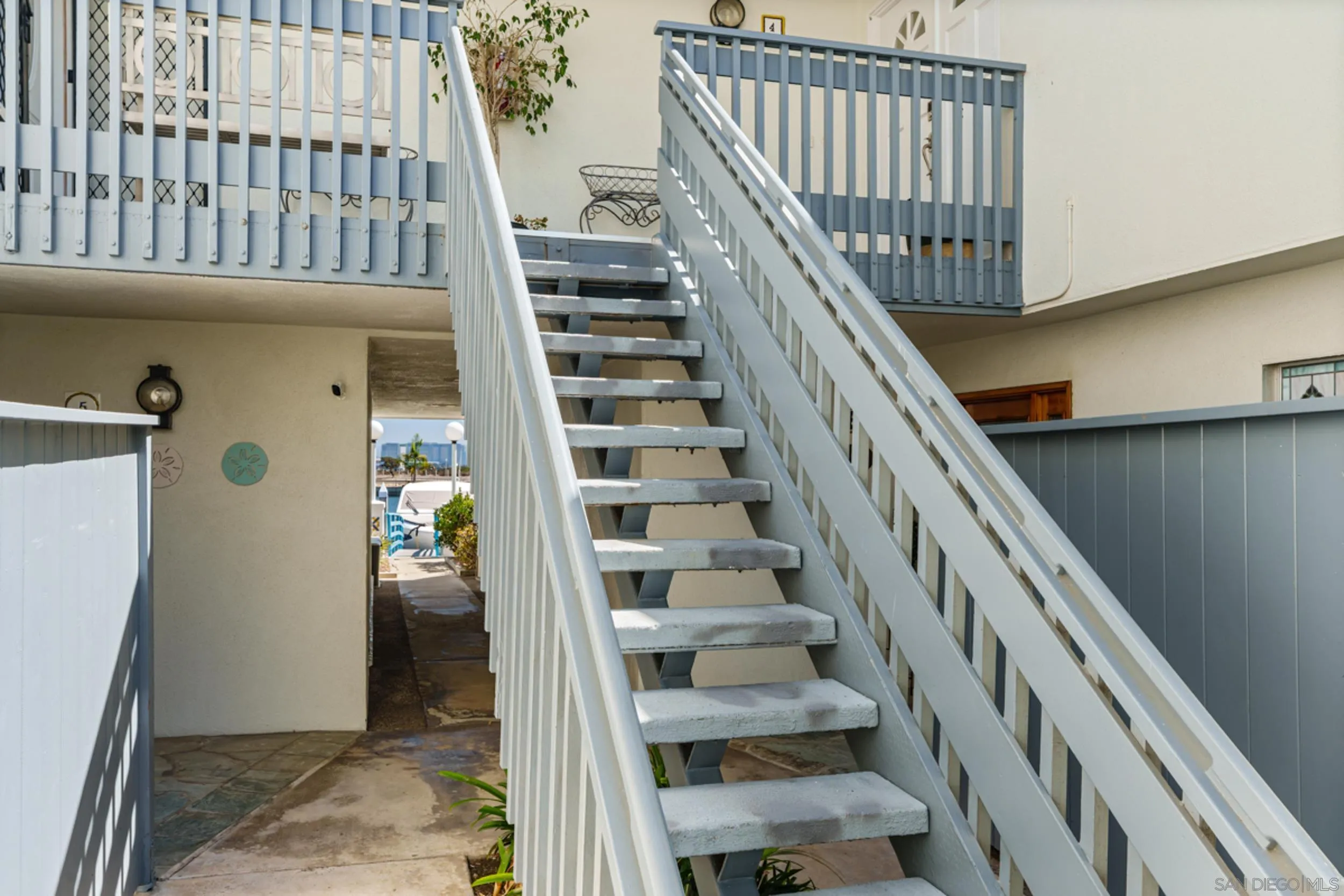 https://cdn.realtyfeed.com/cdn/127/260021826/91a897c42a0813fc1973ea169a351577.webp