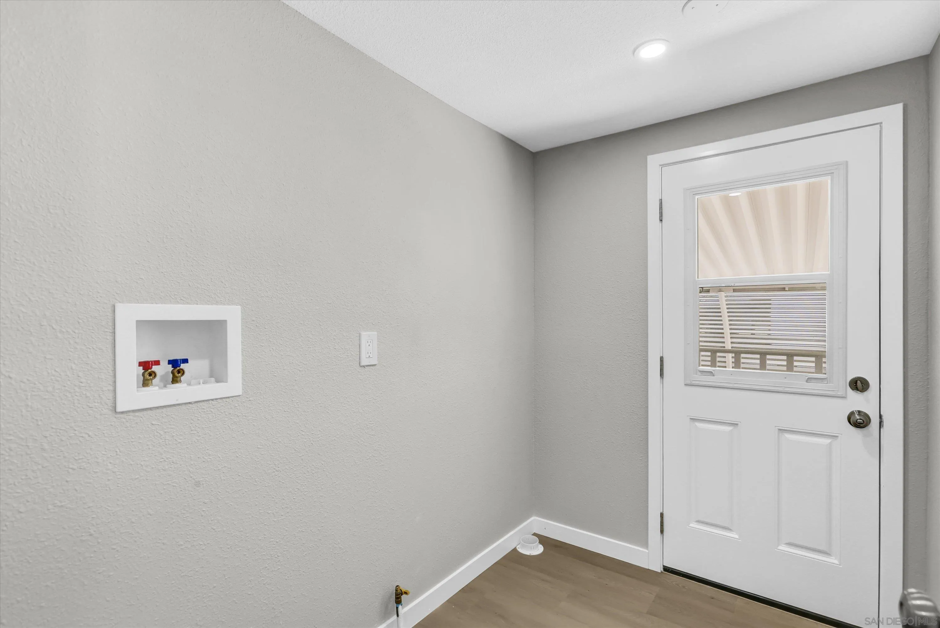 https://cdn.realtyfeed.com/cdn/127/260021827/4f28ac34bac97ea06d2cffe2d3235dc9.webp