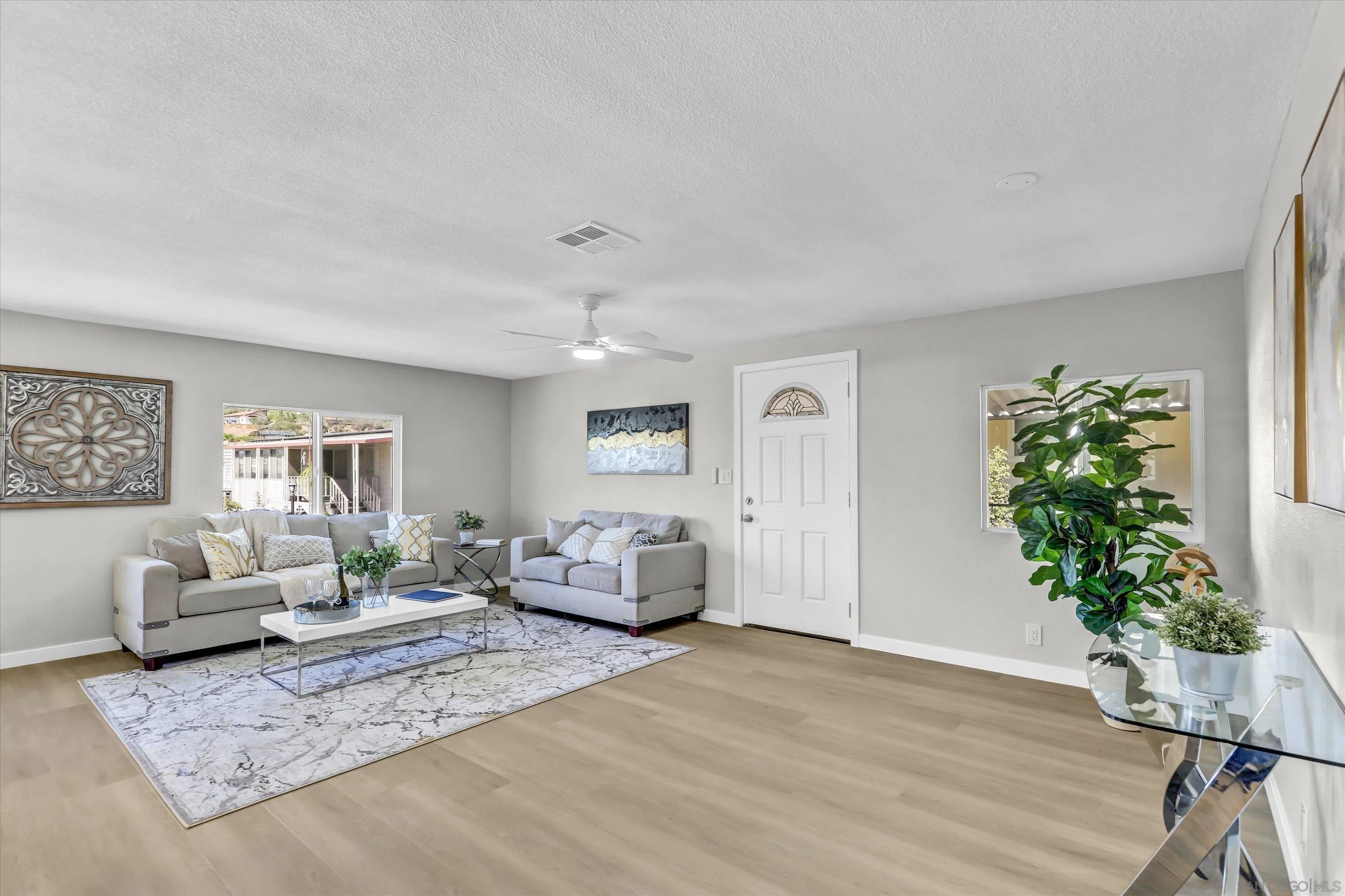 https://cdn.realtyfeed.com/cdn/127/260021827/5f7eb62e18f8e2c8daa91ee7718b6bc2.webp