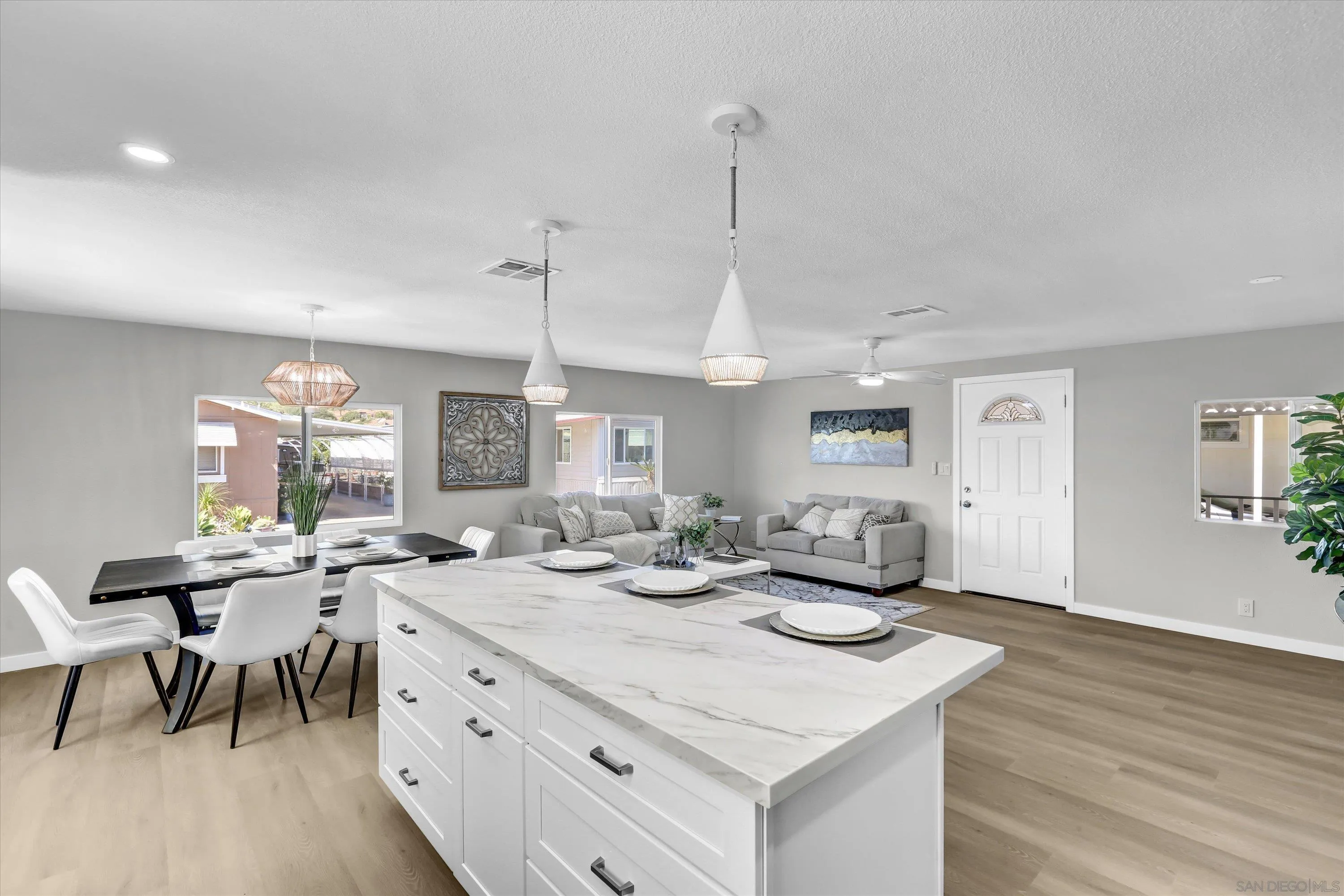 https://cdn.realtyfeed.com/cdn/127/260021827/6374b0669ce981603b7f5eae675e290a.webp
