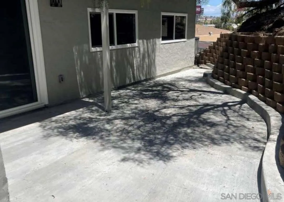 https://cdn.realtyfeed.com/cdn/127/260021831/1c75dfae7e3d15c77326730c5c2801db.webp